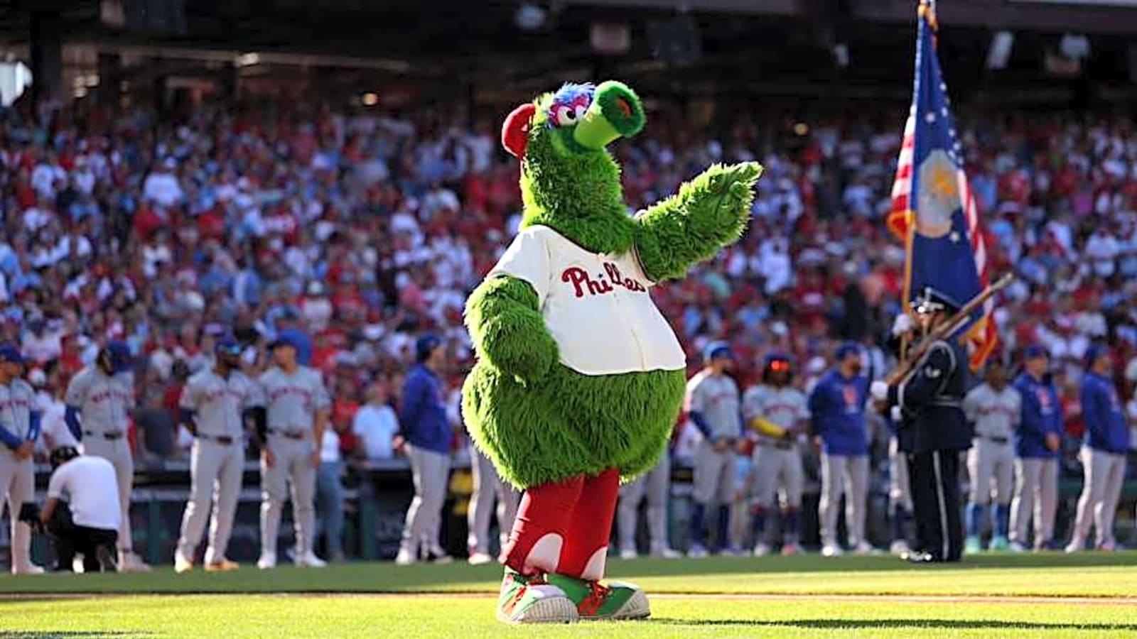 Los Angeles Angels Outfielder Jo Adell Gets Into Fight With Phillie Phanatic
