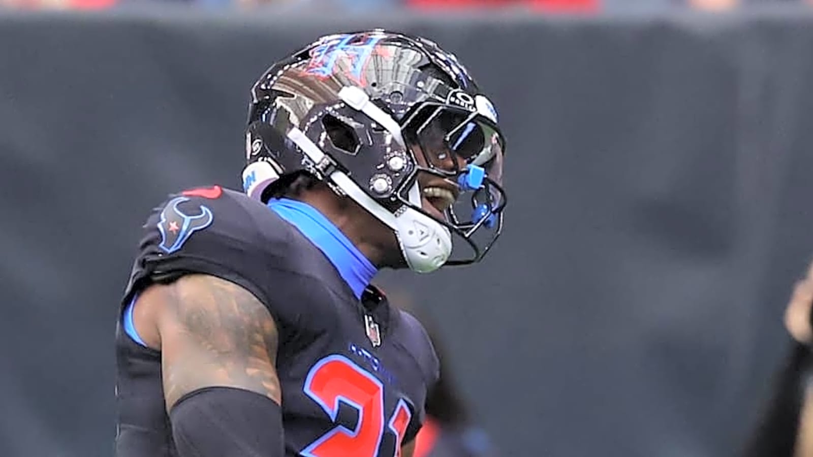 Detroit Lions Sign Former Texans LB Damone Clark