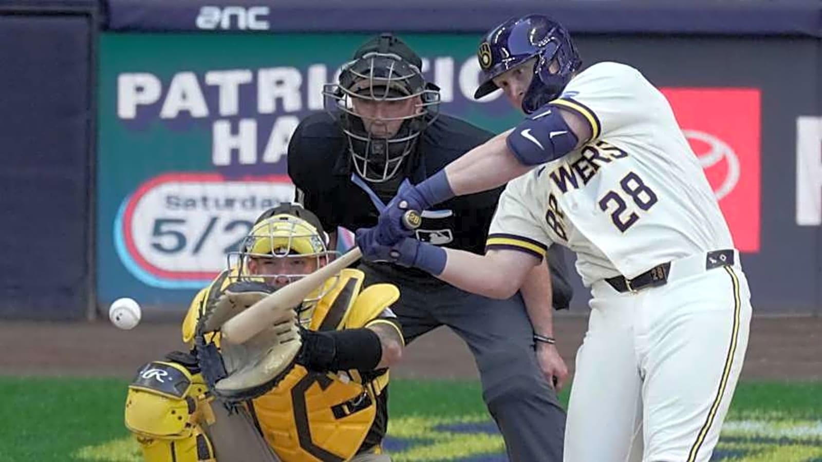 Brewers' Andrew Vaughn Surging With Bryce Harper-Level Production