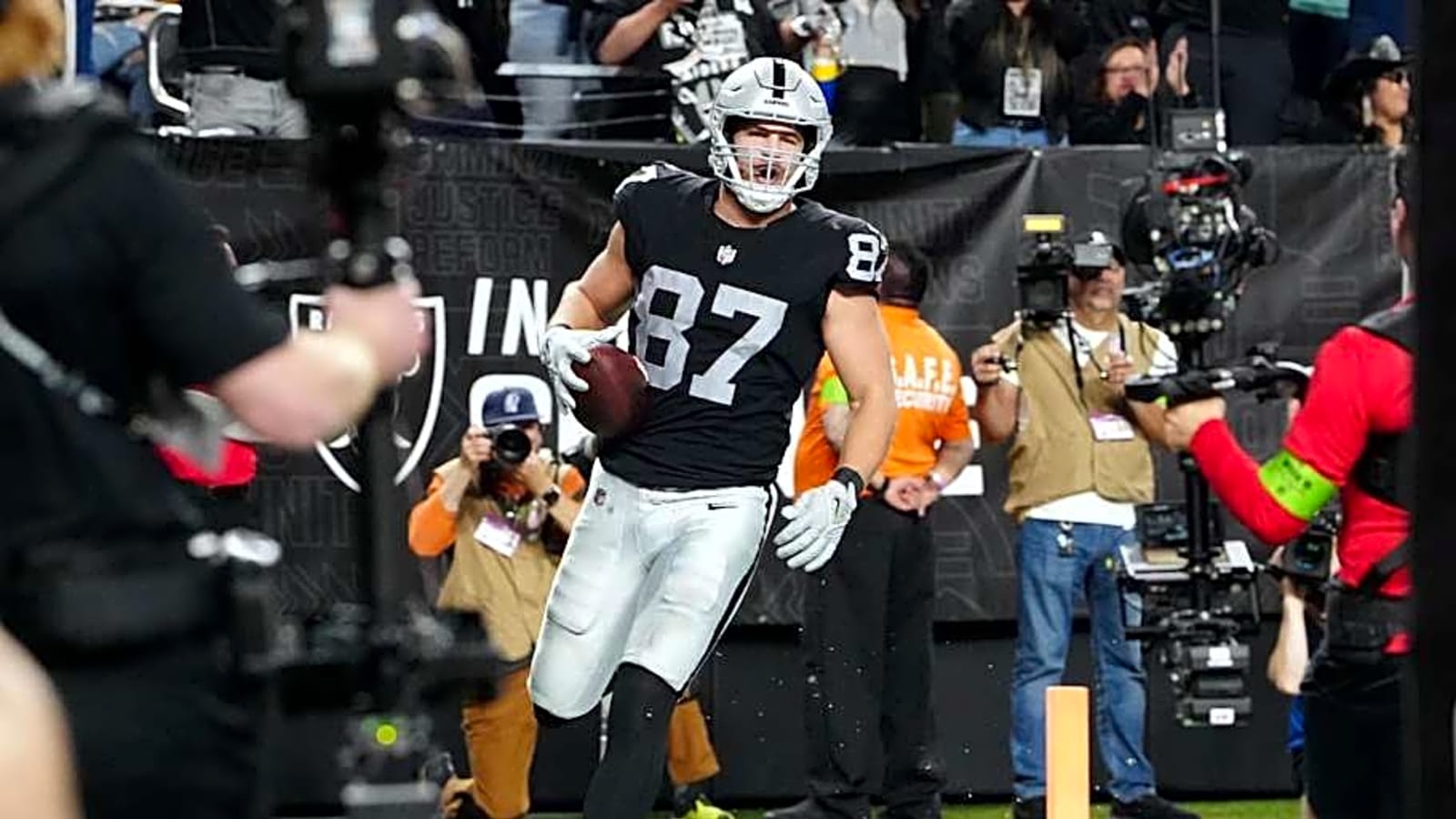 Where Does Raiders&#39; Michael Mayer Stand?