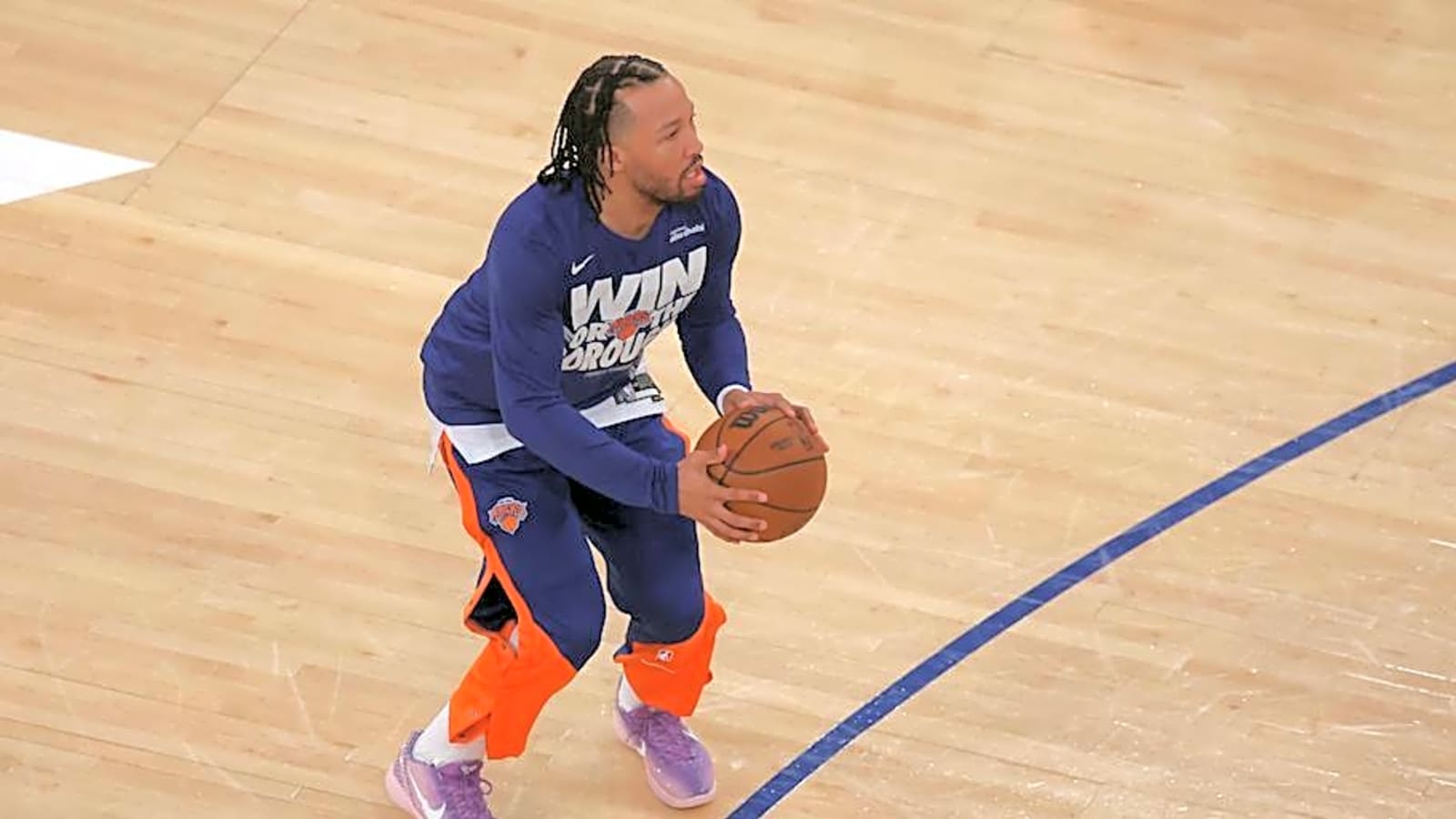 Knicks Open as Favorites to Win the East