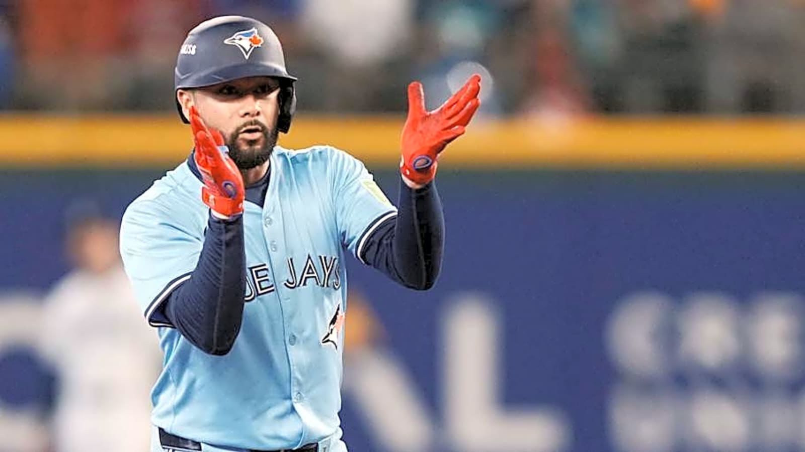 Cleveland Guardians connected to super utility player in free agency