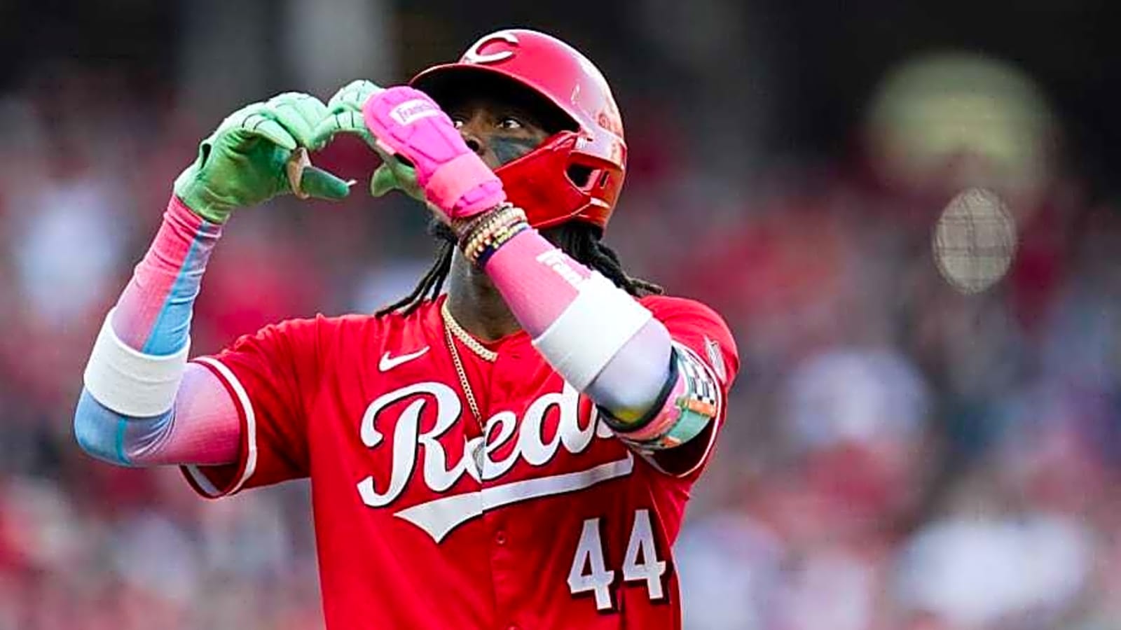 &#39;It&#39;s Really Special&#39; - Cincinnati Reds Superstar Elly De La Cruz Puts on a Show on Bobblehead Night