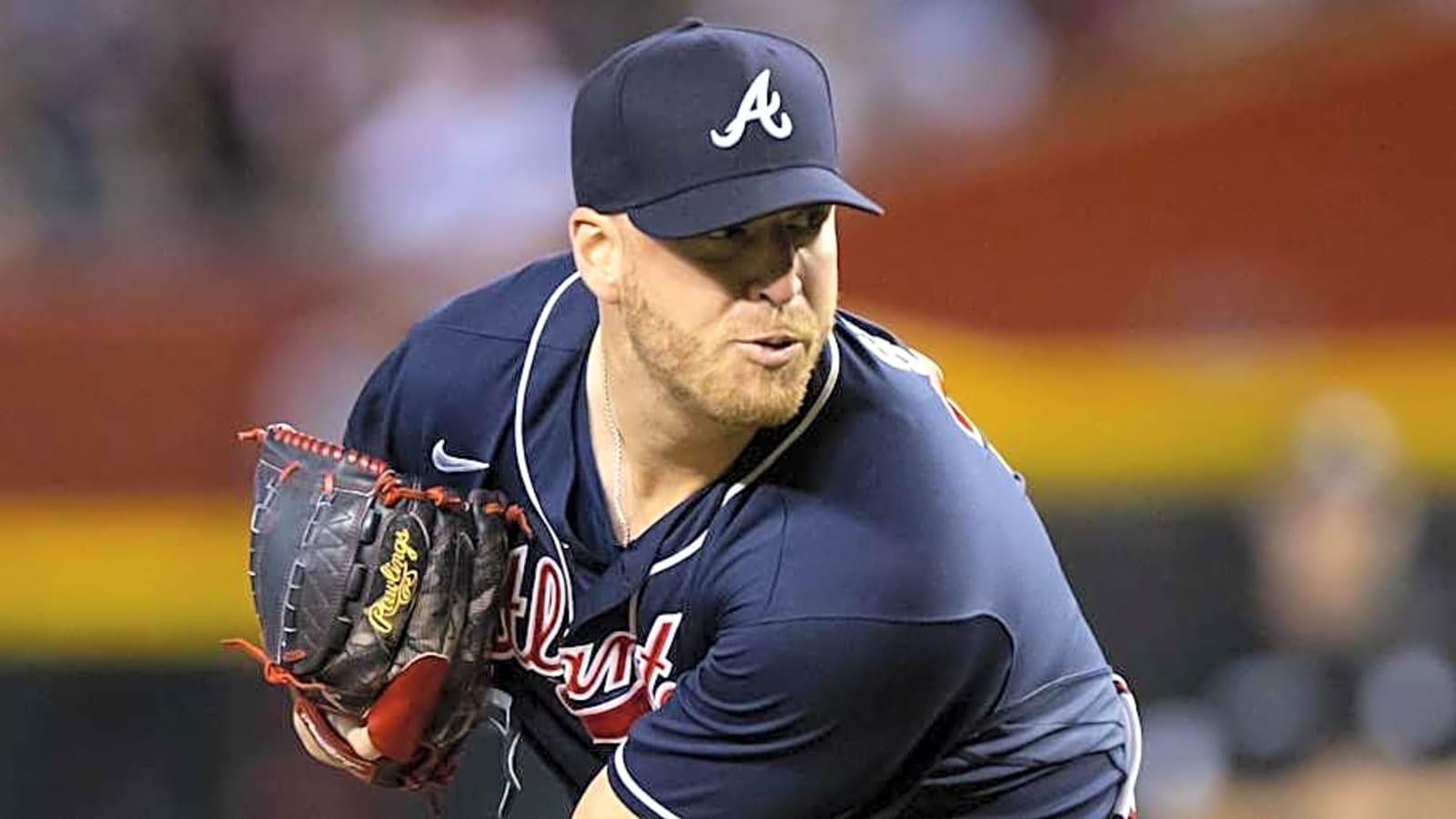 Former Braves World Series Closer Pops Up In Audience, Receives Applause