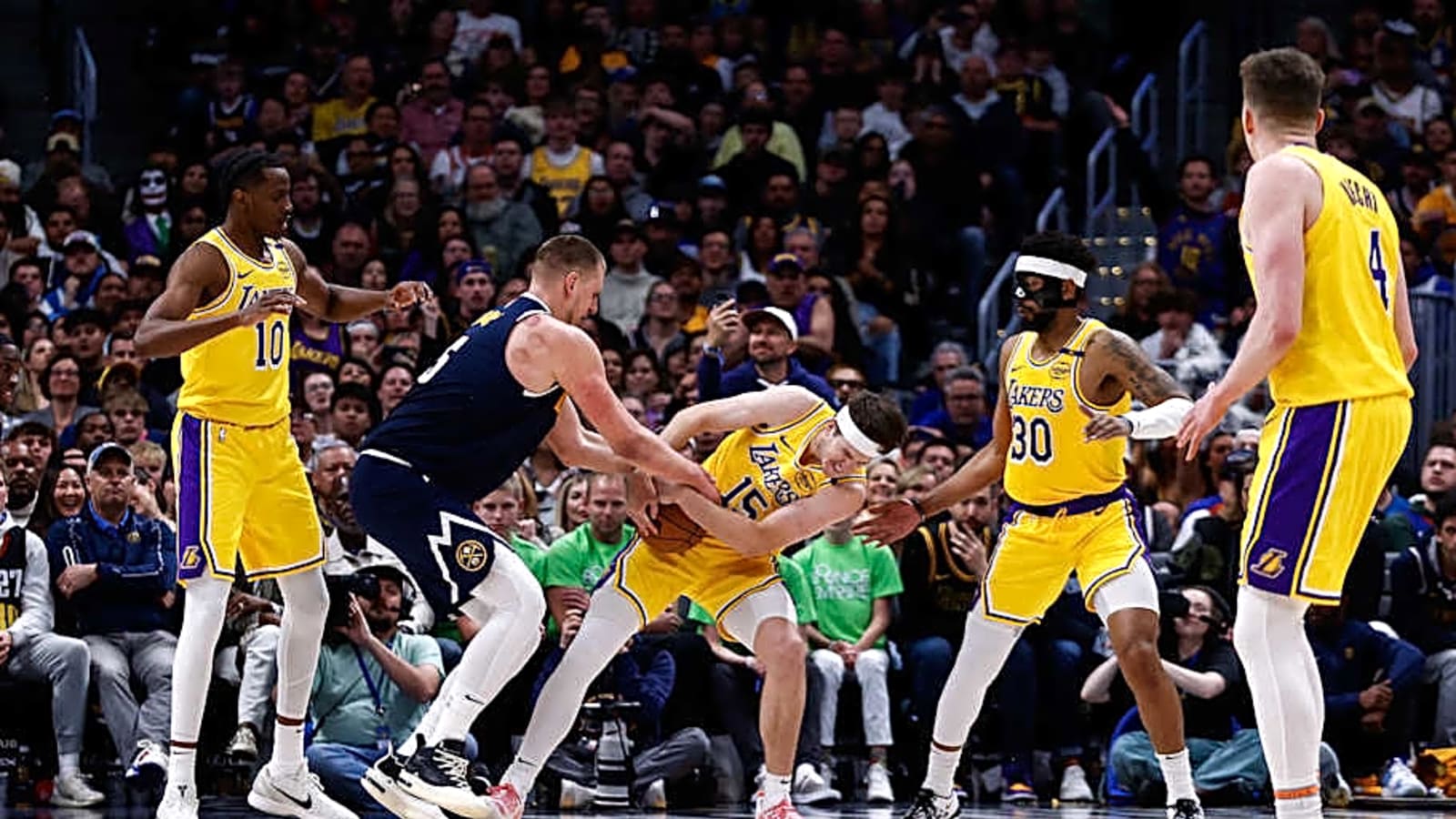  Suns Claim Recent Lakers, Grizzlies Guard