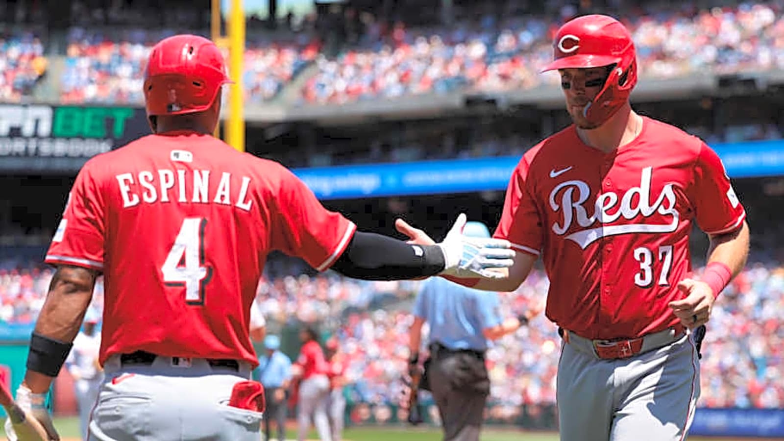 Cincinnati Reds Place Key Player on Injured List, Call up Will Banfield