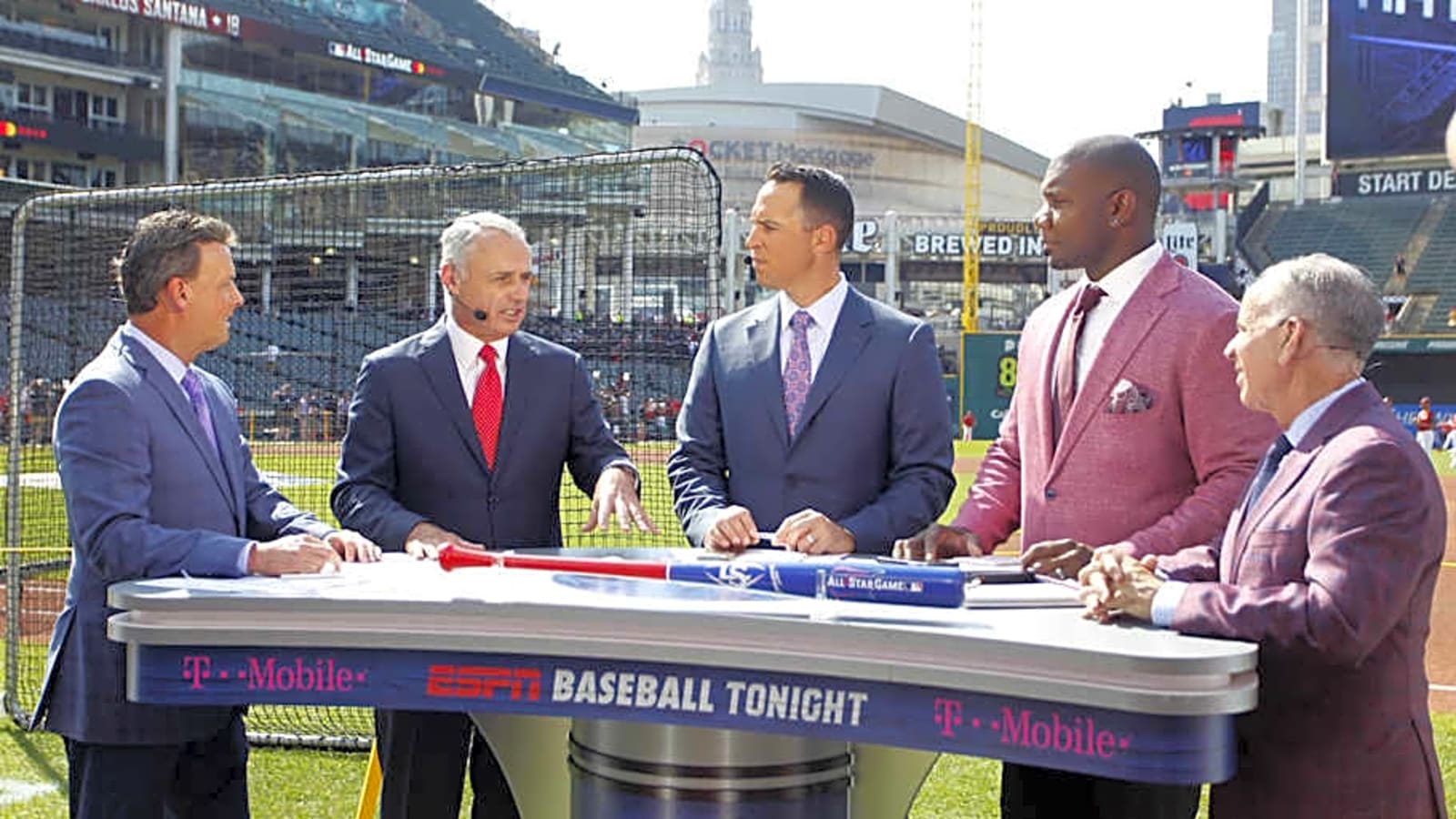 Report: ESPN closes in on Twins TV rights with deal that could raise prices