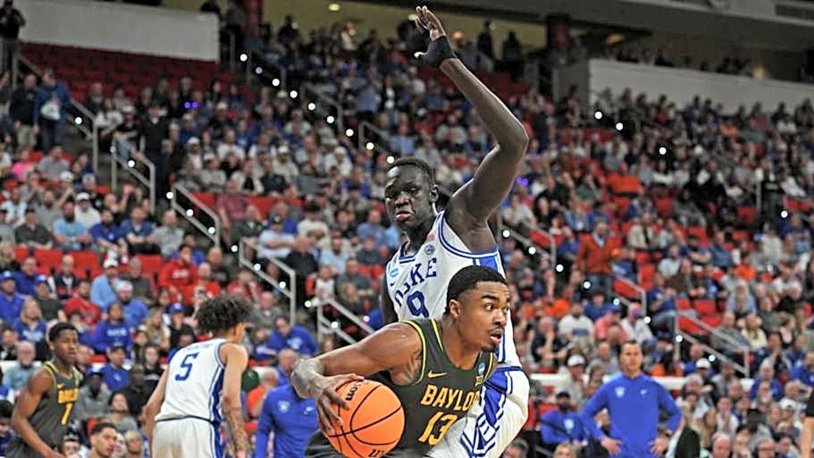 Suns&#39; Rookie Draws Comparisons to This DPOY