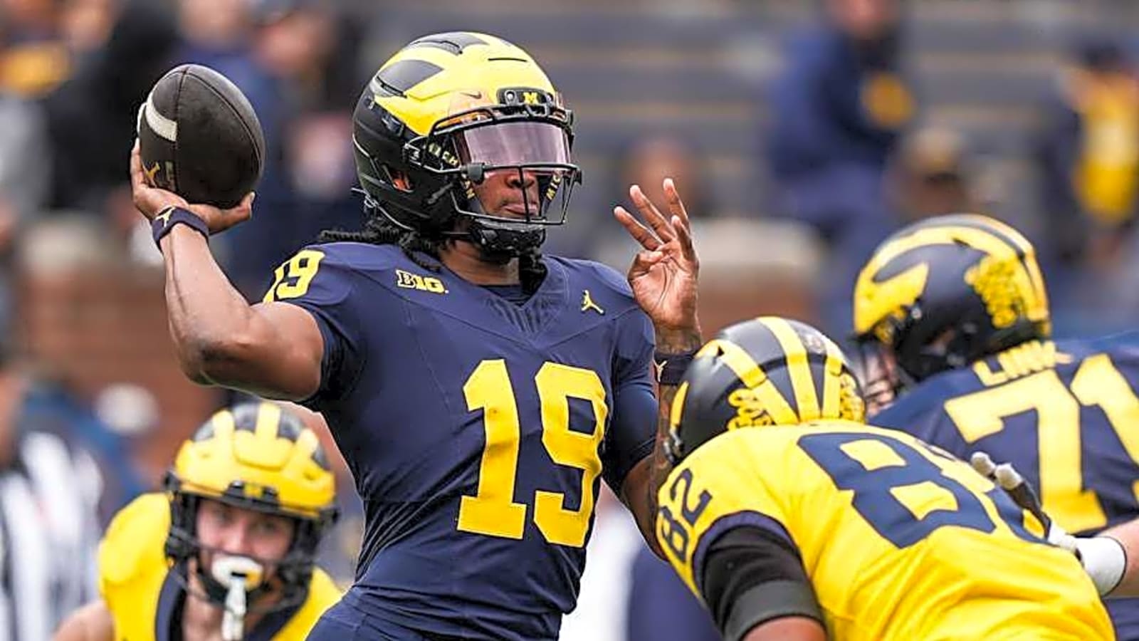 Bryce Underwood’s pitch to 5-Star WR Calvin Russell: Did Michigan make a move?
