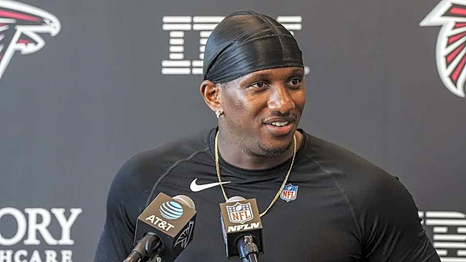 Falcons&#39; Michael Penix Jr. Reacts to Teammate&#39;s Trash-Talking Label