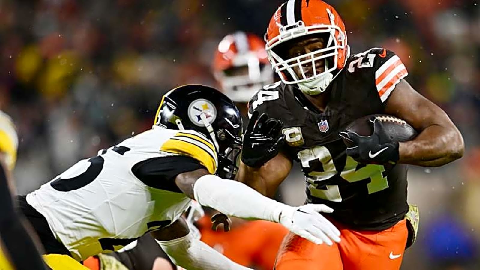 Houston Texans New RB Nick Chubb Had Stunningly Bad Numbers Last Season