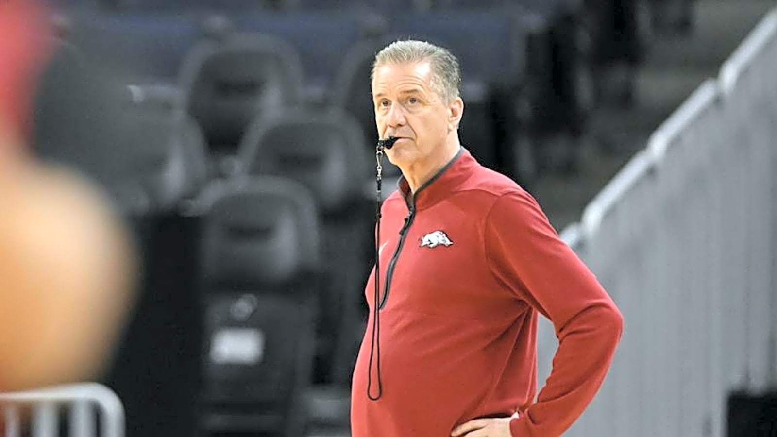 Razorbacks&#39; new center provides more depth compared to last season