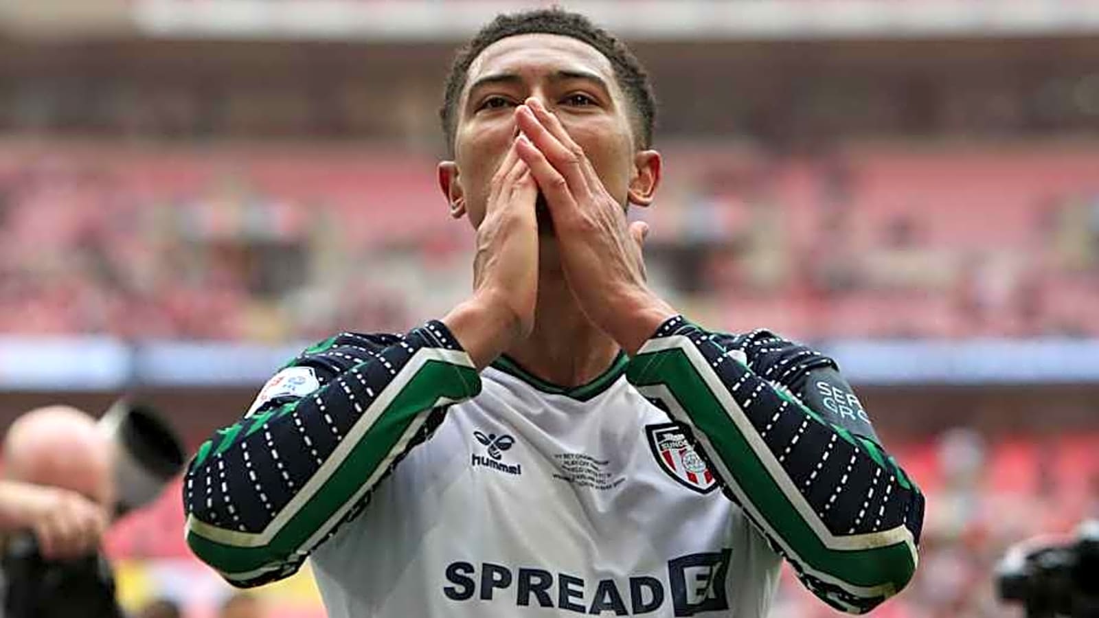 Ex-Sunderland Star Jobe Bellingham&#39;s Parents Banned from Dortmund&#39;s Dressing Room