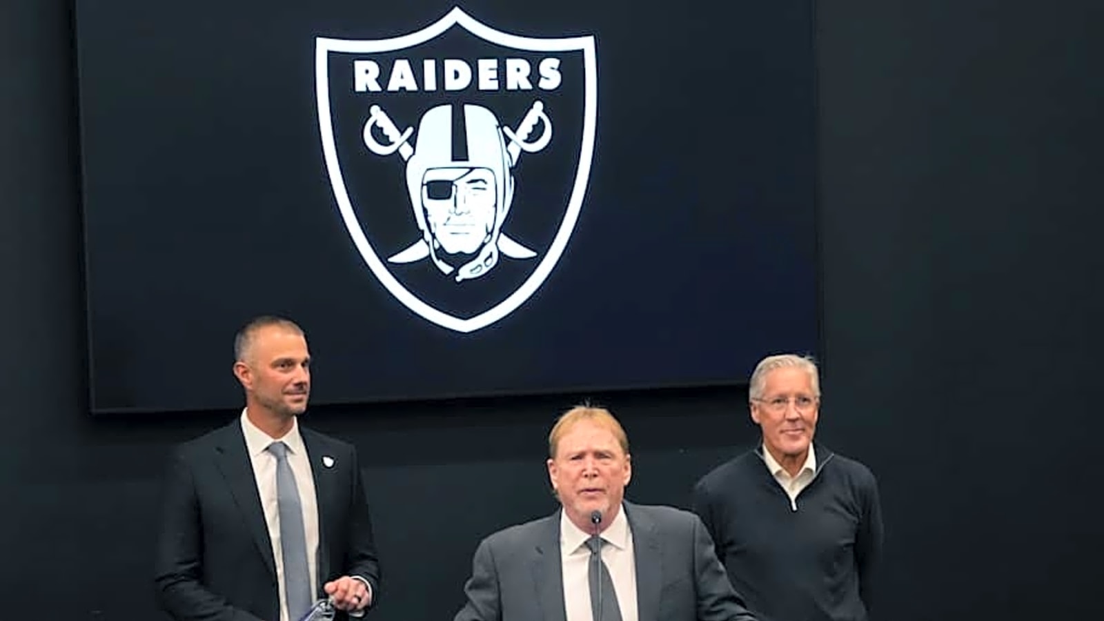 Why Mark Davis Deserves Credit For Raiders&#39; Sweeping Changes