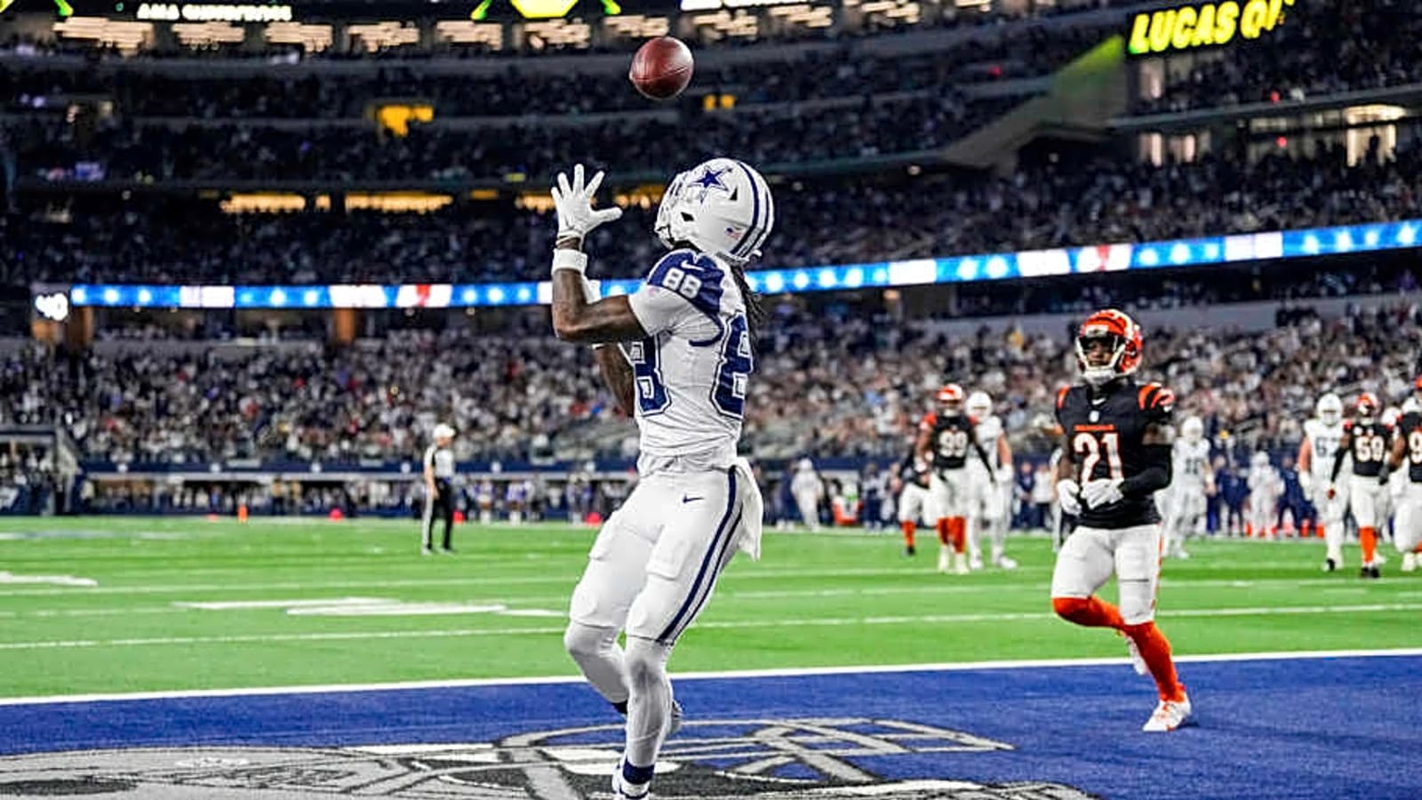 CeeDee Lamb remains top option in latest fantasy football rankings