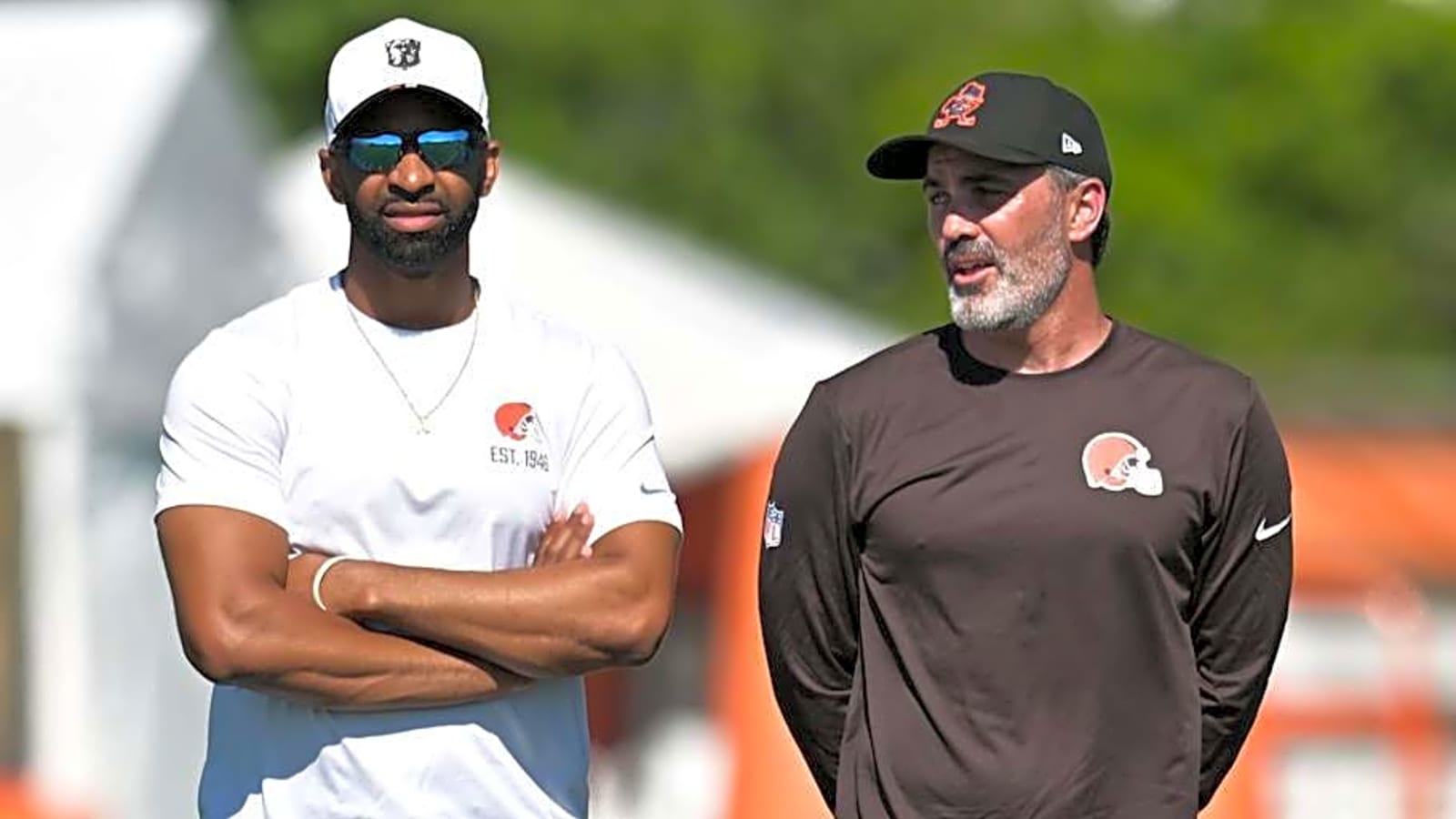 Browns Suddenly Have Enticing WR Trade at Their Fingertips