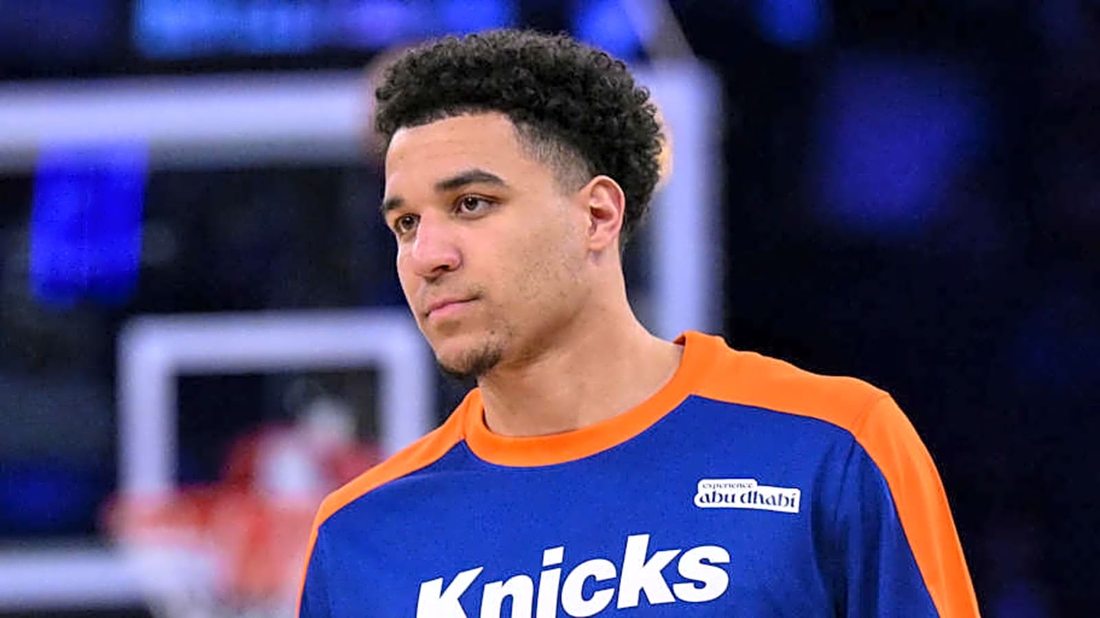 Knicks Make Two Center Signings