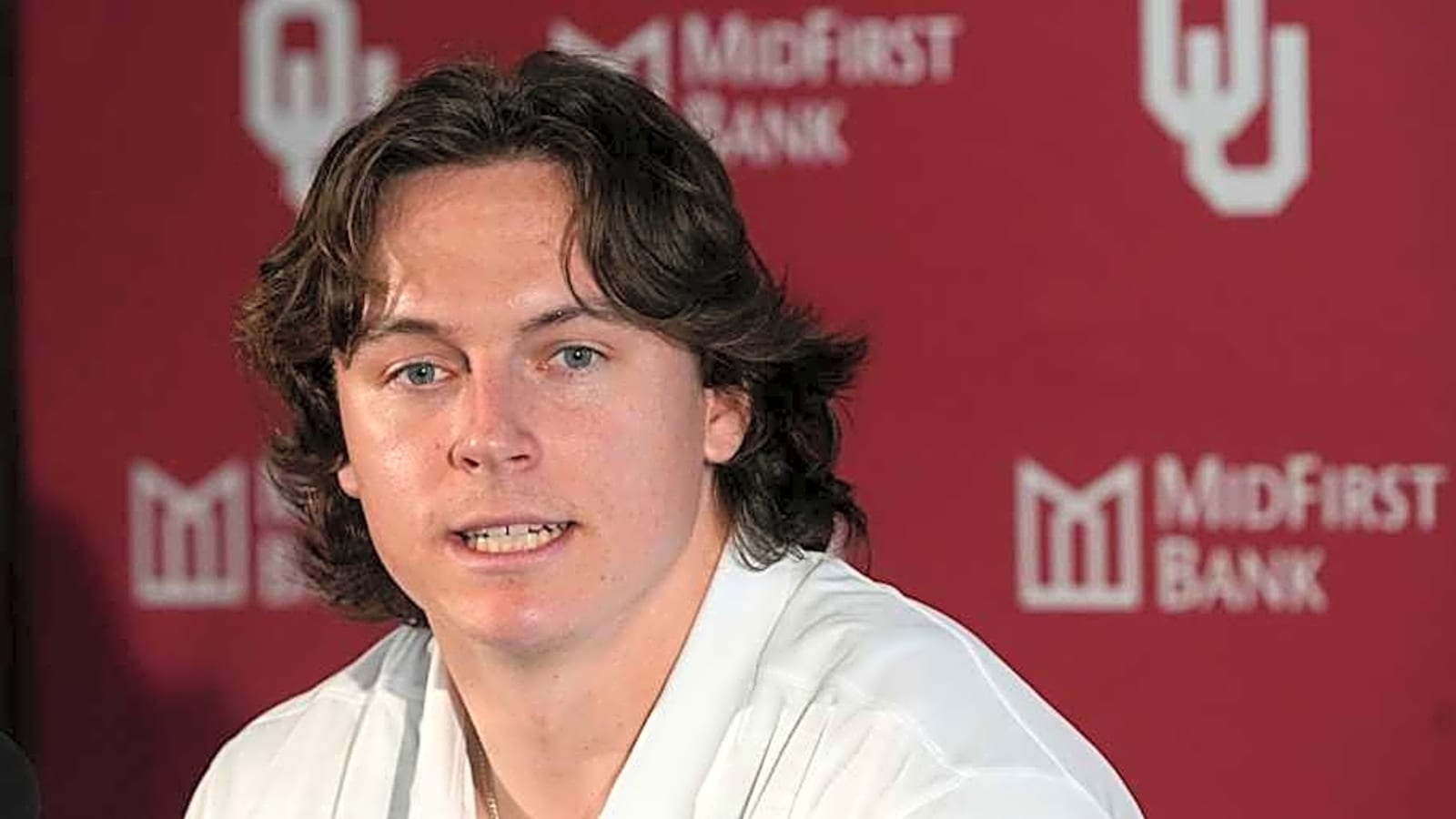 $2.7 million SEC QB makes NIL announcement on Tuesday