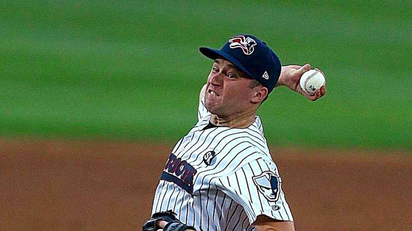 Seattle Mariners Officially Bring Minor League Pitcher onto Roster, Designate Vet For Assignment