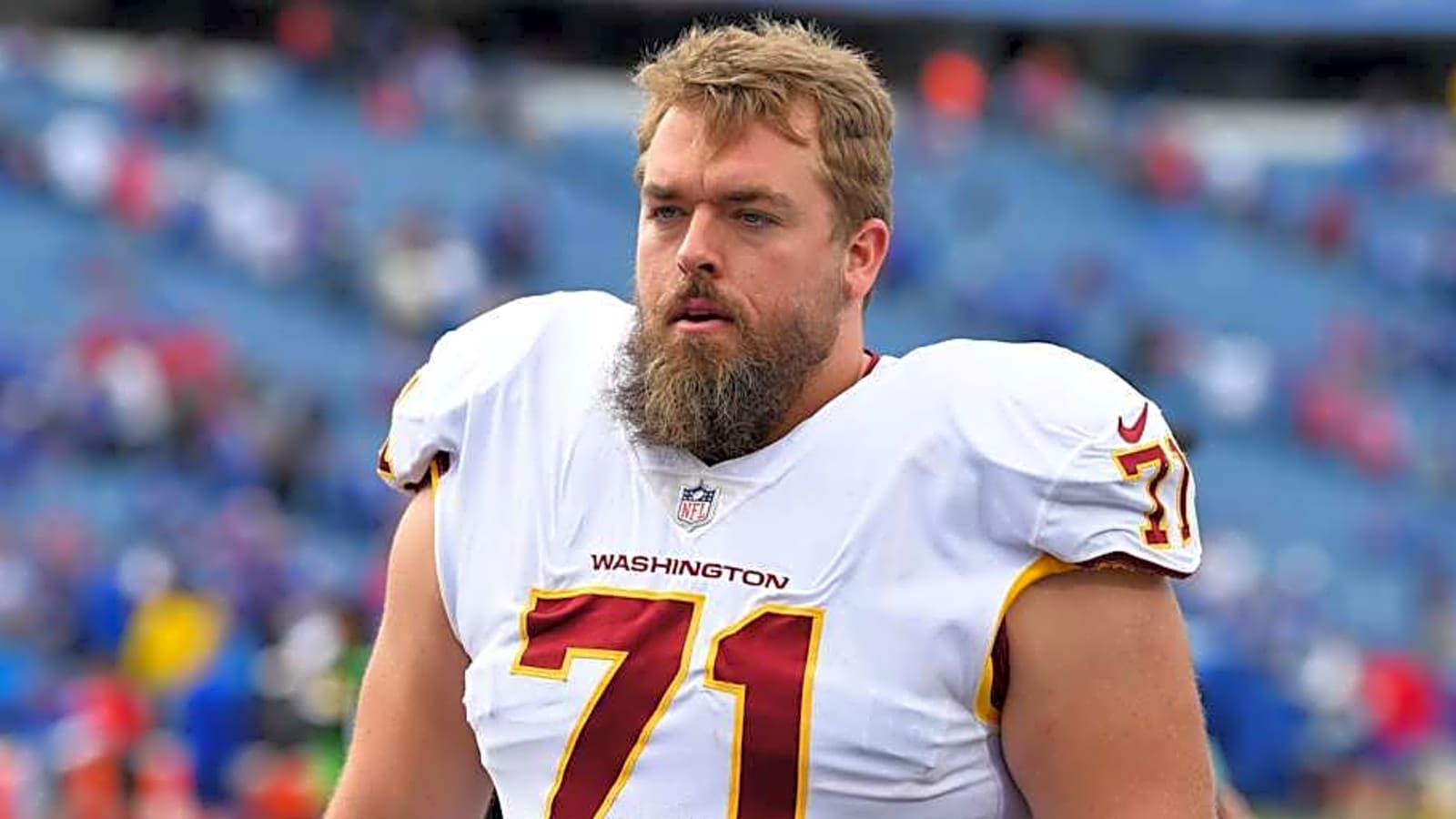 Patriots OL Announces Retirement