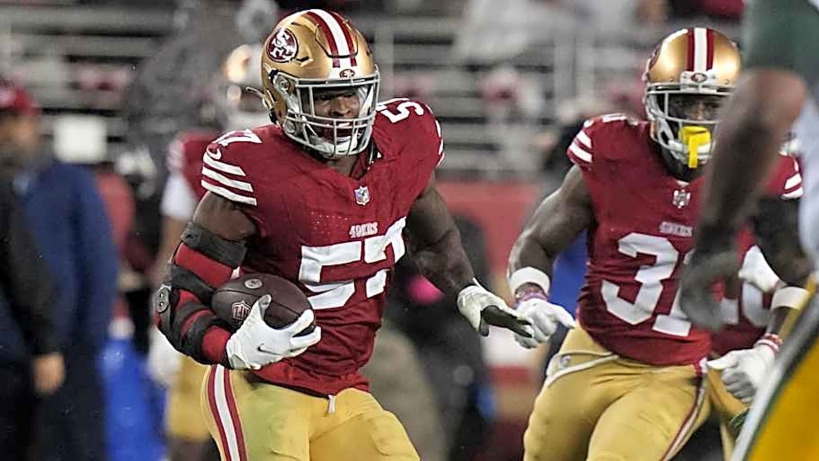 49ers Should Reunite With This Beloved Former Player