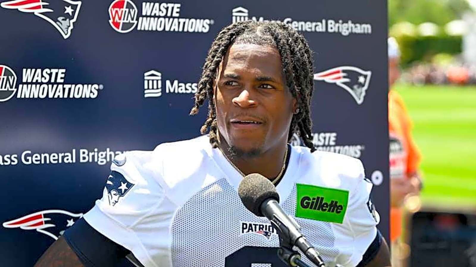 Three Defenders Among Patriots Award Winners
