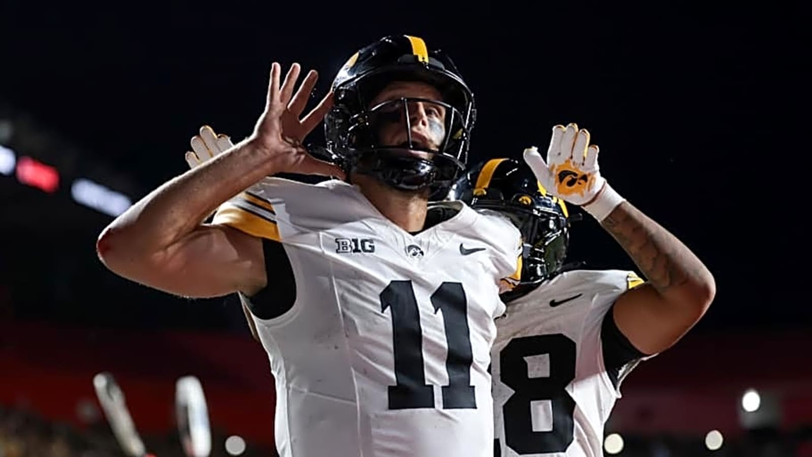 Iowa HC Reveals Path to Mark Gronowski Recruitment