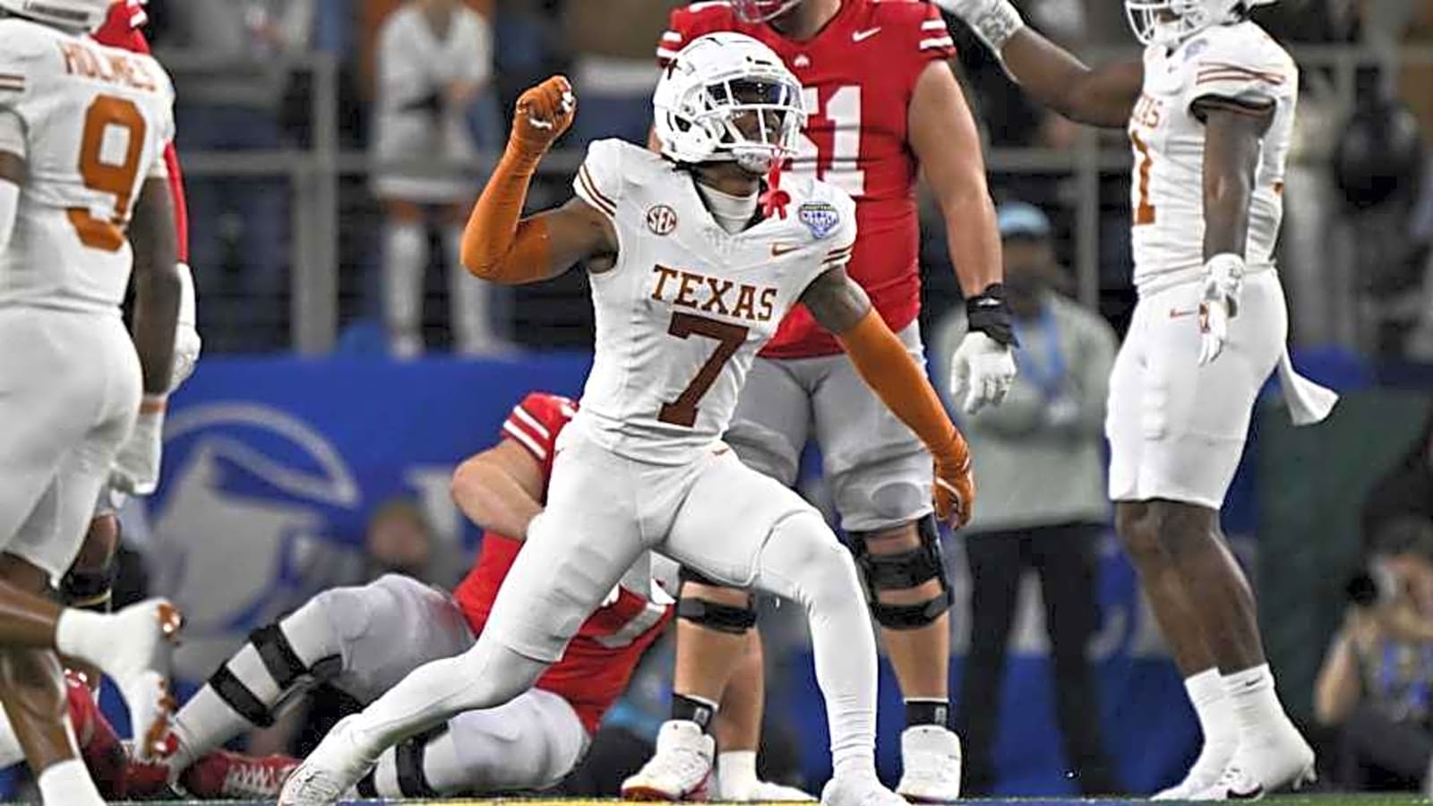 Texas Longhorns&#39; Jahdae Barron Still Remains Unsigned