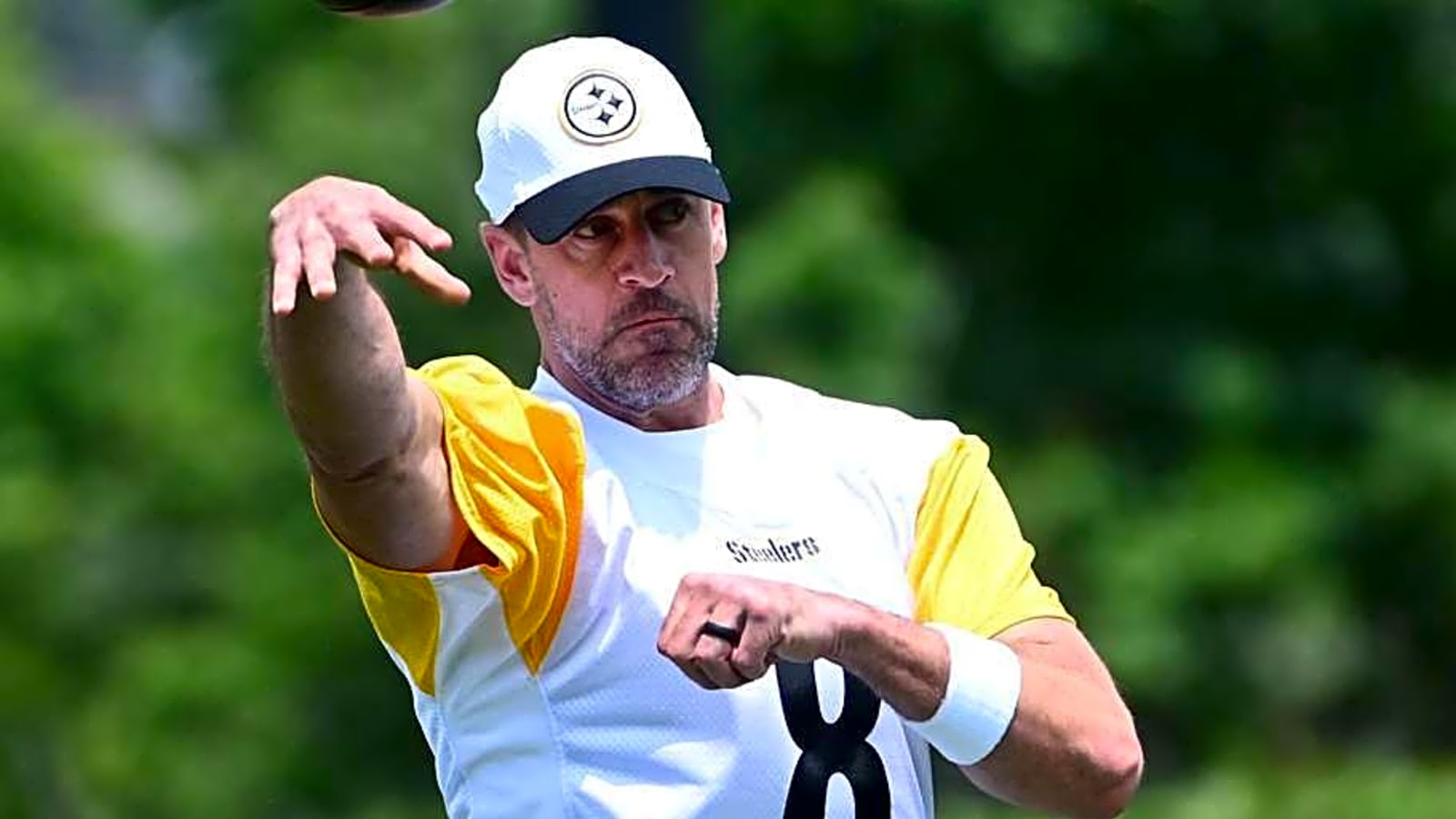 Aaron Rodgers Shedding Narratives With His Words Toward Steelers Newcomer