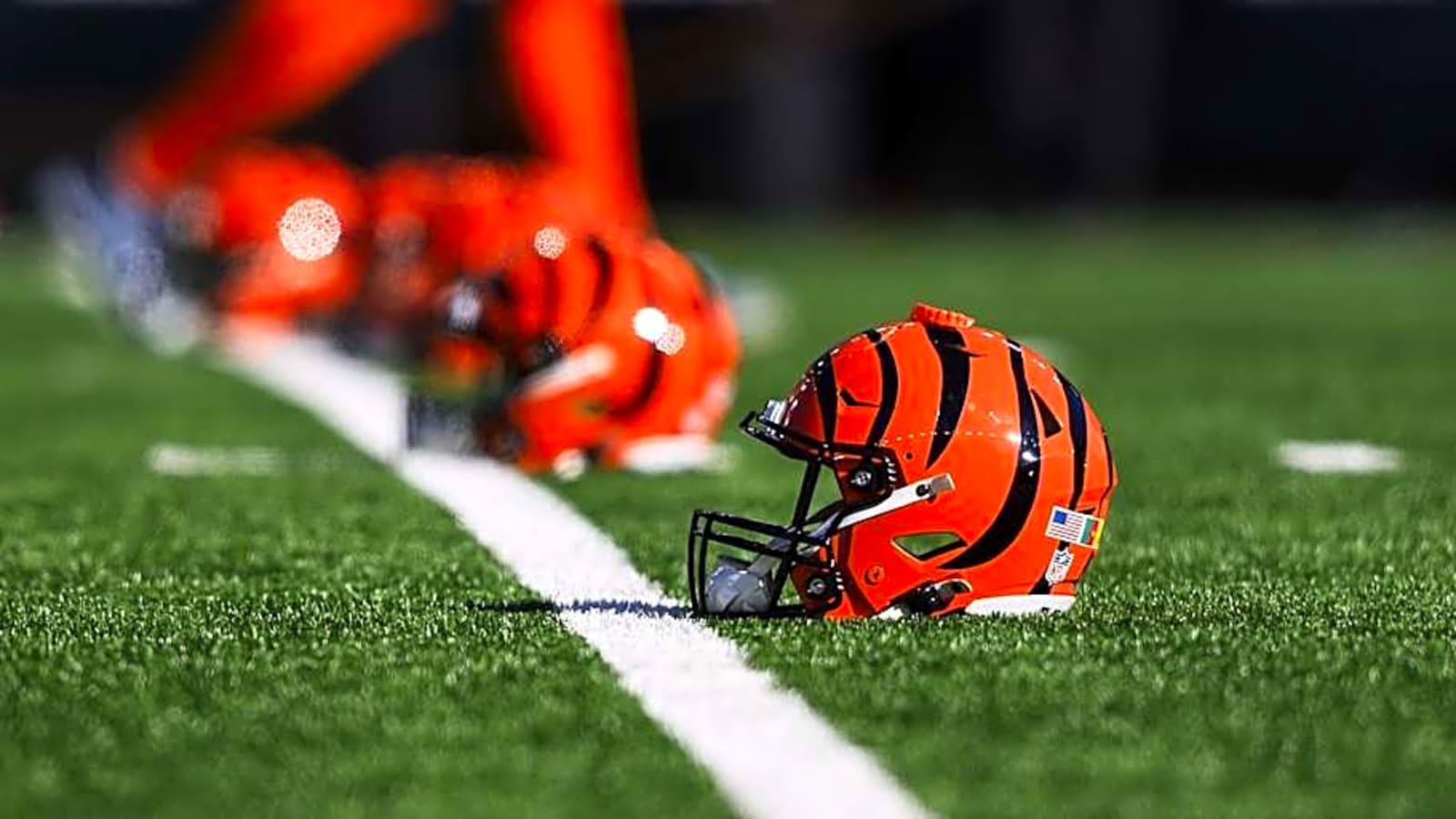  Cincinnati Reds Catcher Rocks Bengals-Themed Helmet