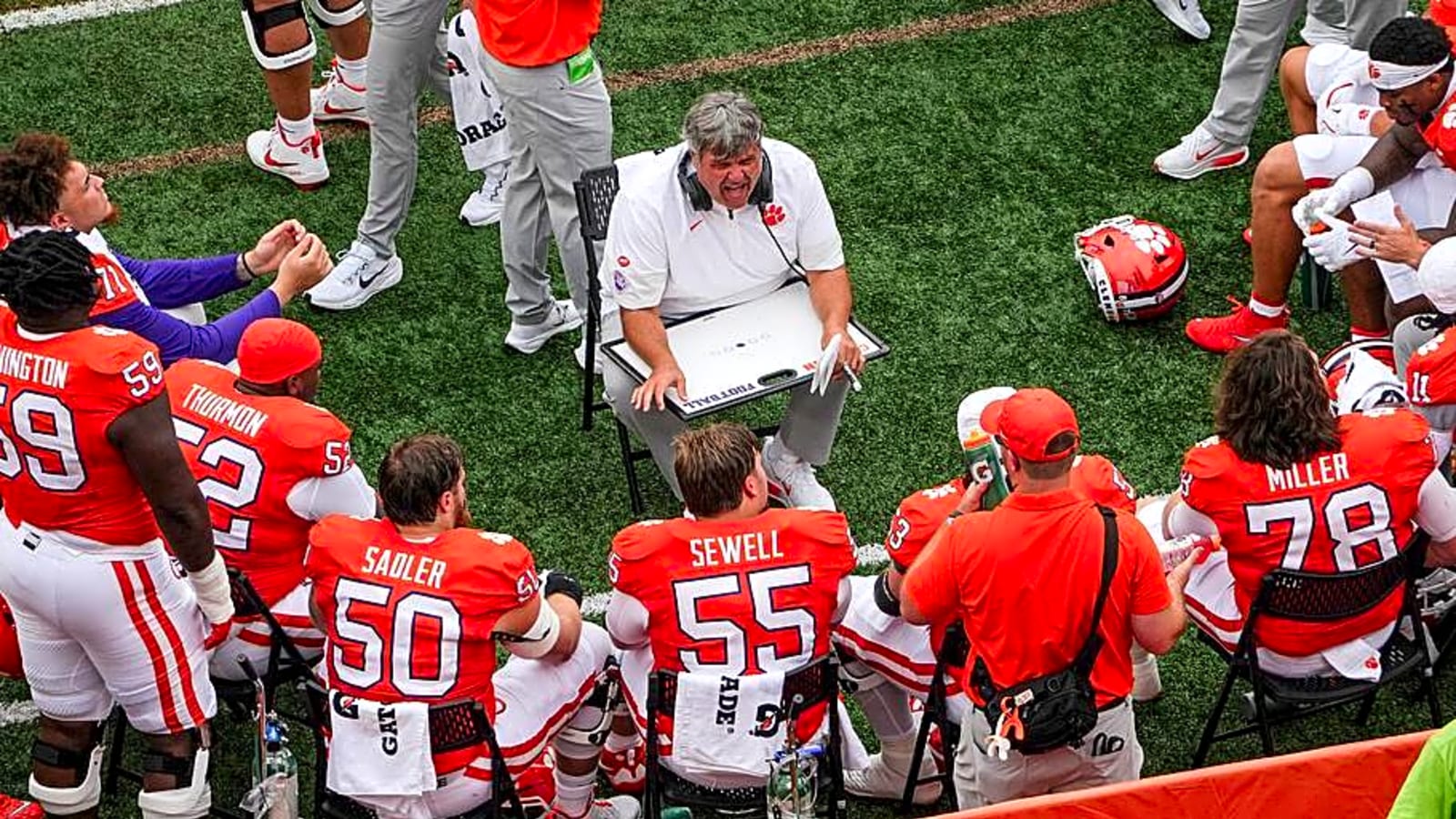 Clemson Tigers Finalizing Starting Candidates on Offensive Line