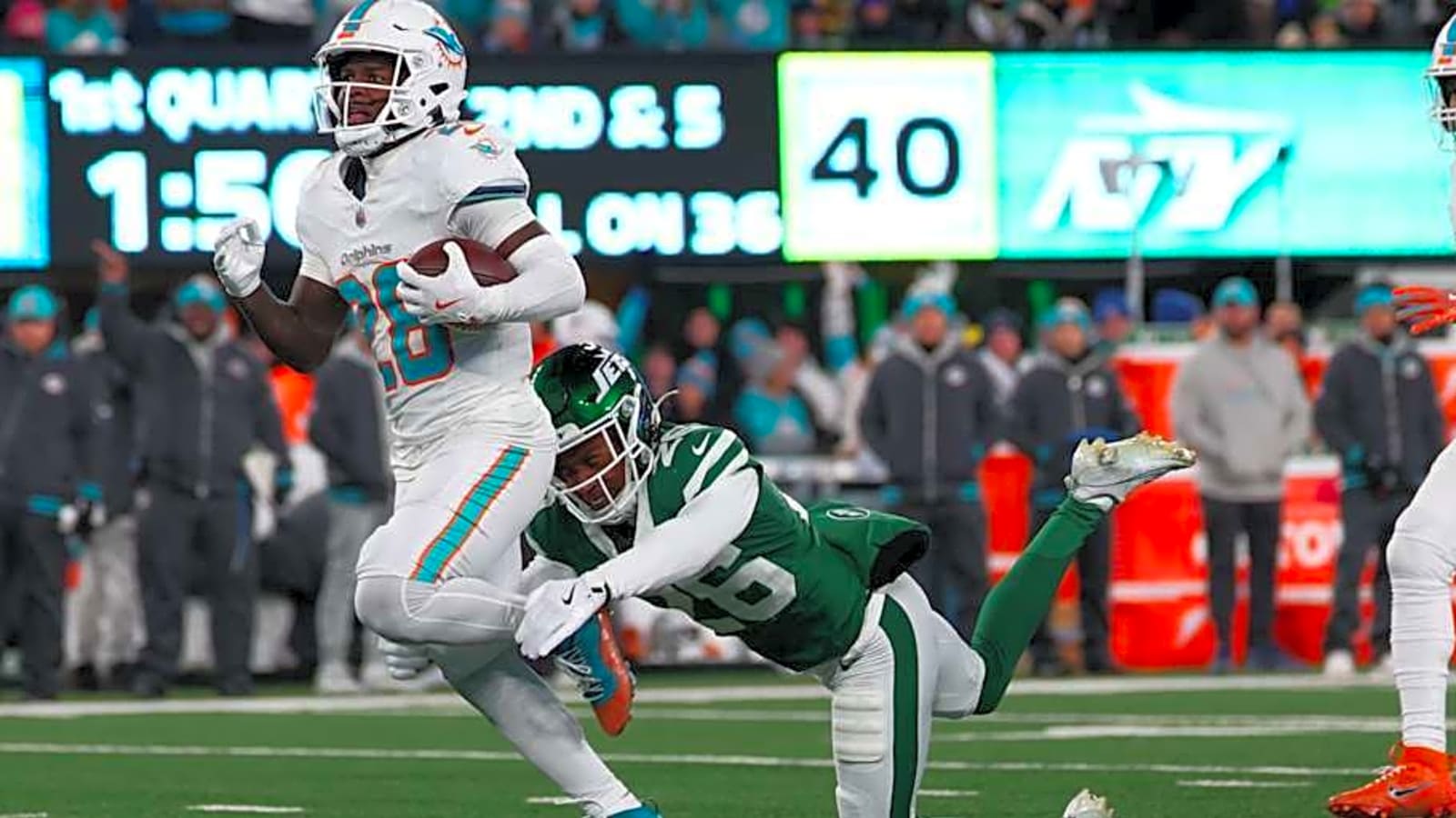 Colts Must Be Ready for Dolphins&#39; Do-It-All Talent