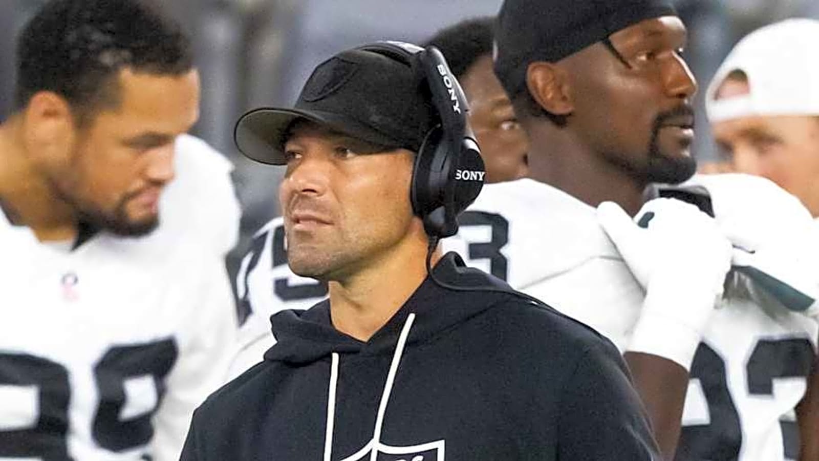 Raiders Add Familiar Face to Defensive Coaching Staff