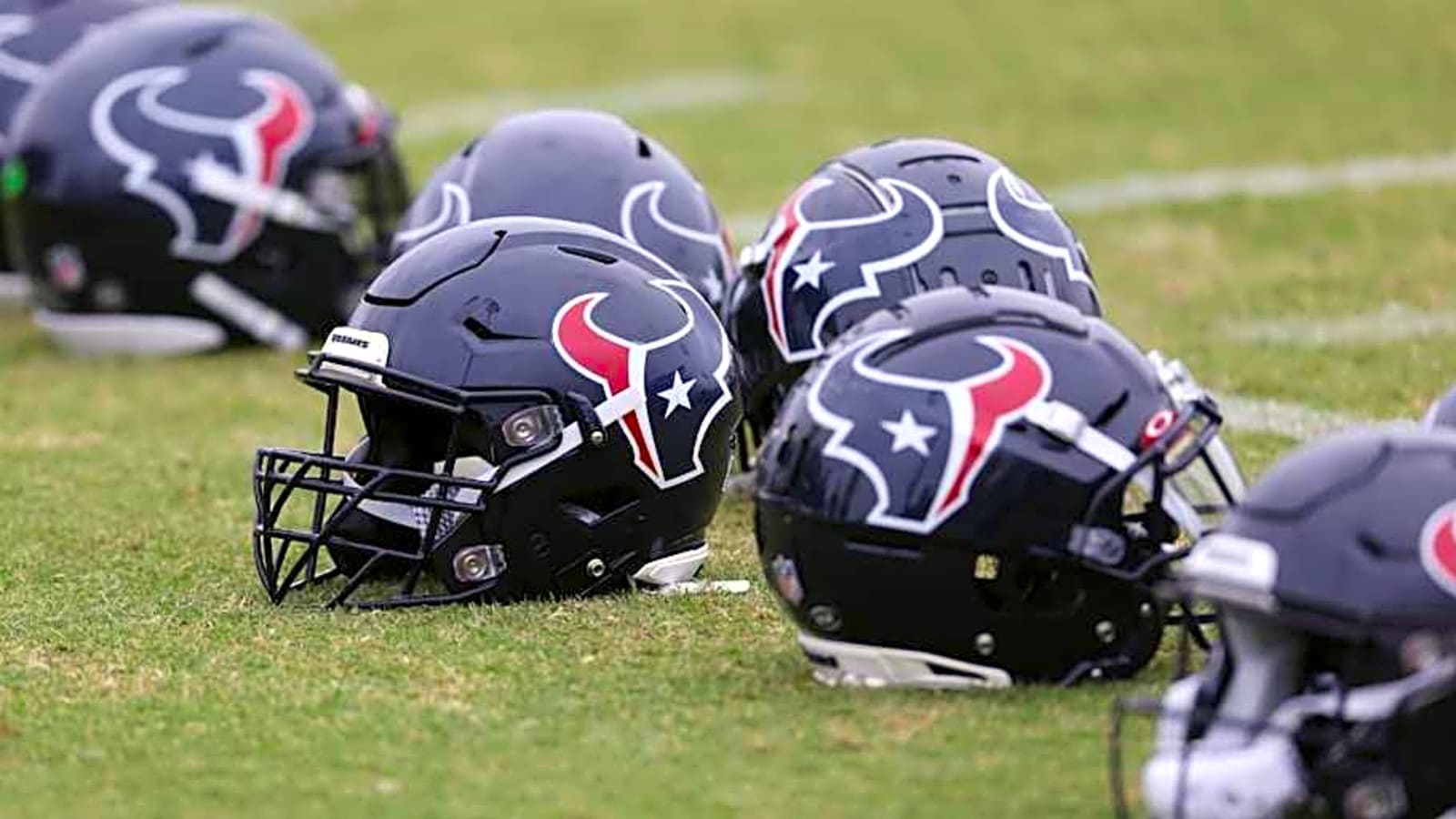 Houston Texans Weapon Raises Red Flags With OTA Decision