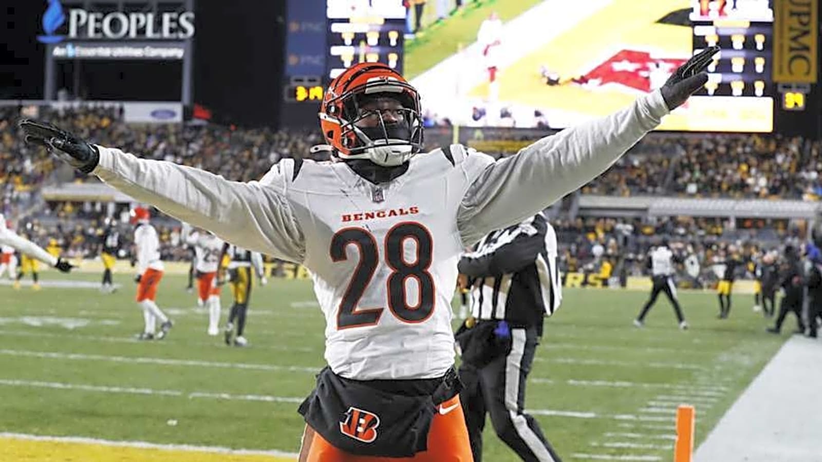Fearless Young Bengals Cornerback Josh Newton Gets Direct with Quarterback Joe Burrow