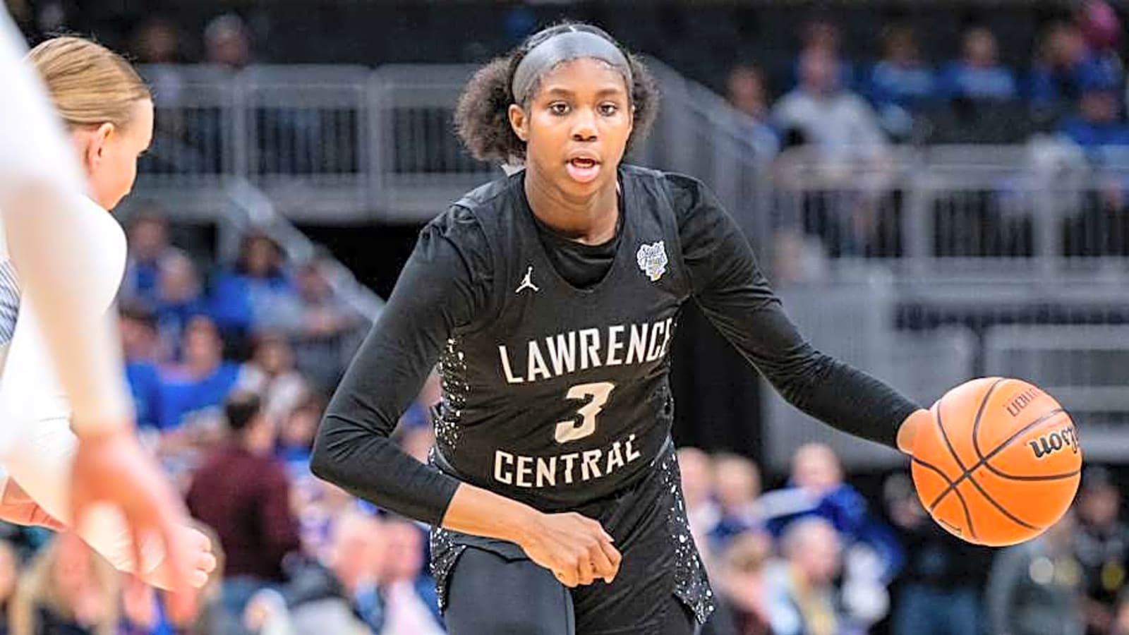 Kim Mulkey, LSU Women&#39;s Basketball Extends Offer to Coveted Five-Star Forward