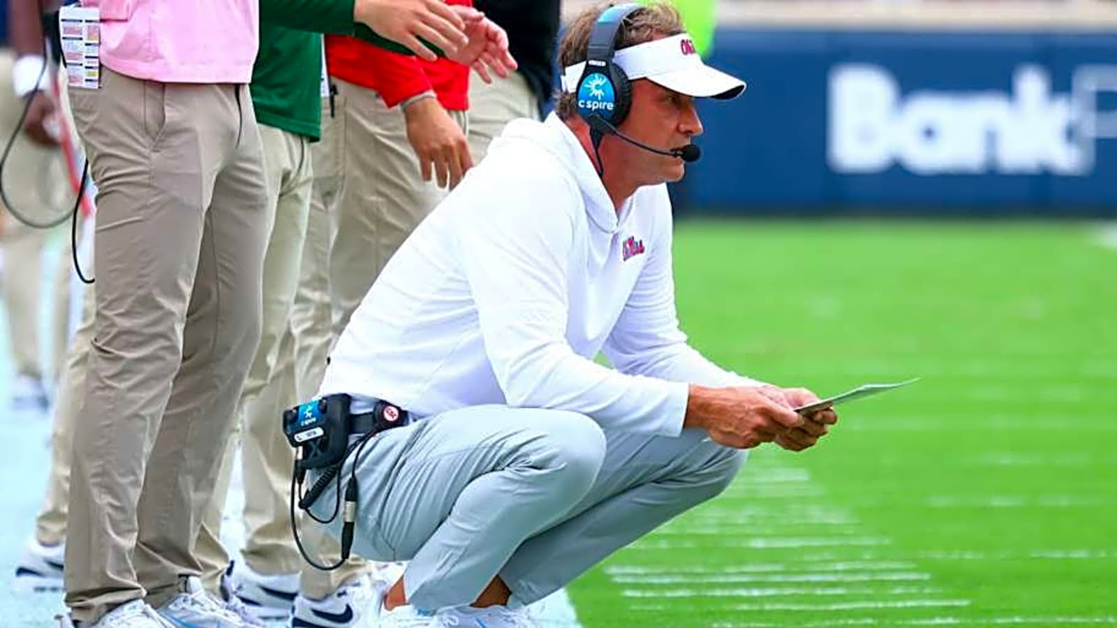 Alabama Crimson Tide Legend Pumps Brakes on Ole Miss Football&#39;s SEC Title Chances