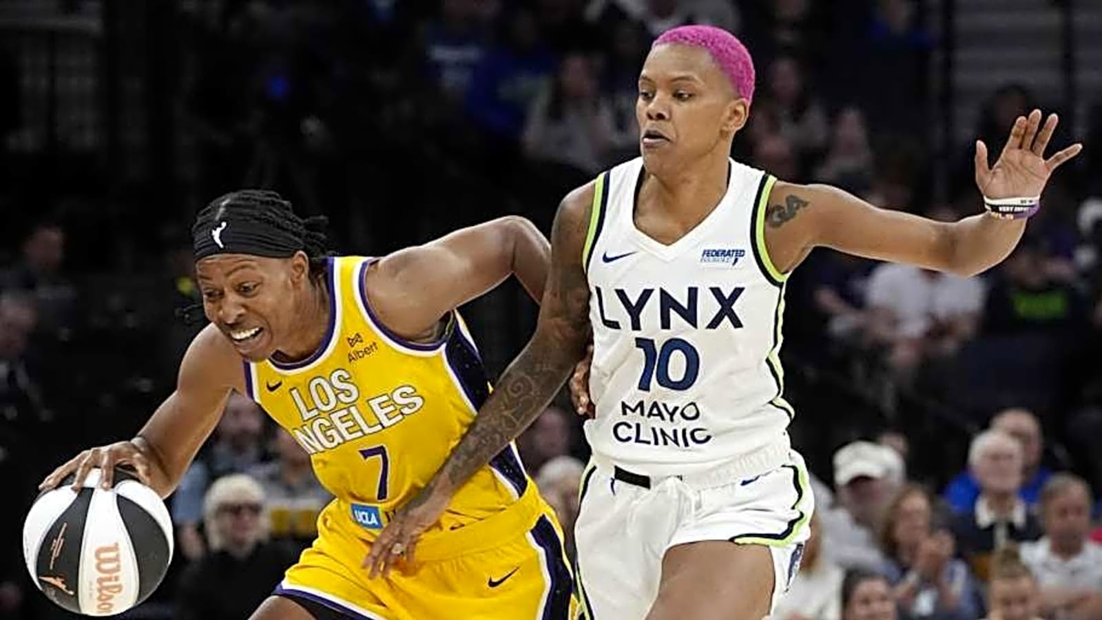 Sparks Sign Two Guards to Hardship Contracts Amid Injuries