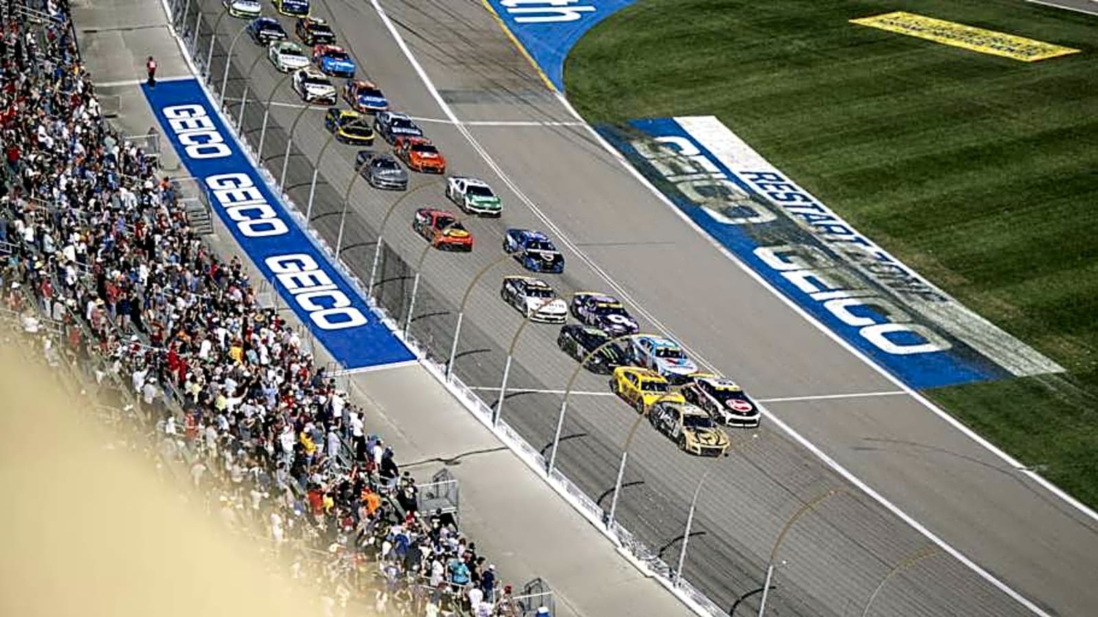 Previewing the NASCAR Cup Series AdventHealth 400 at Kansas