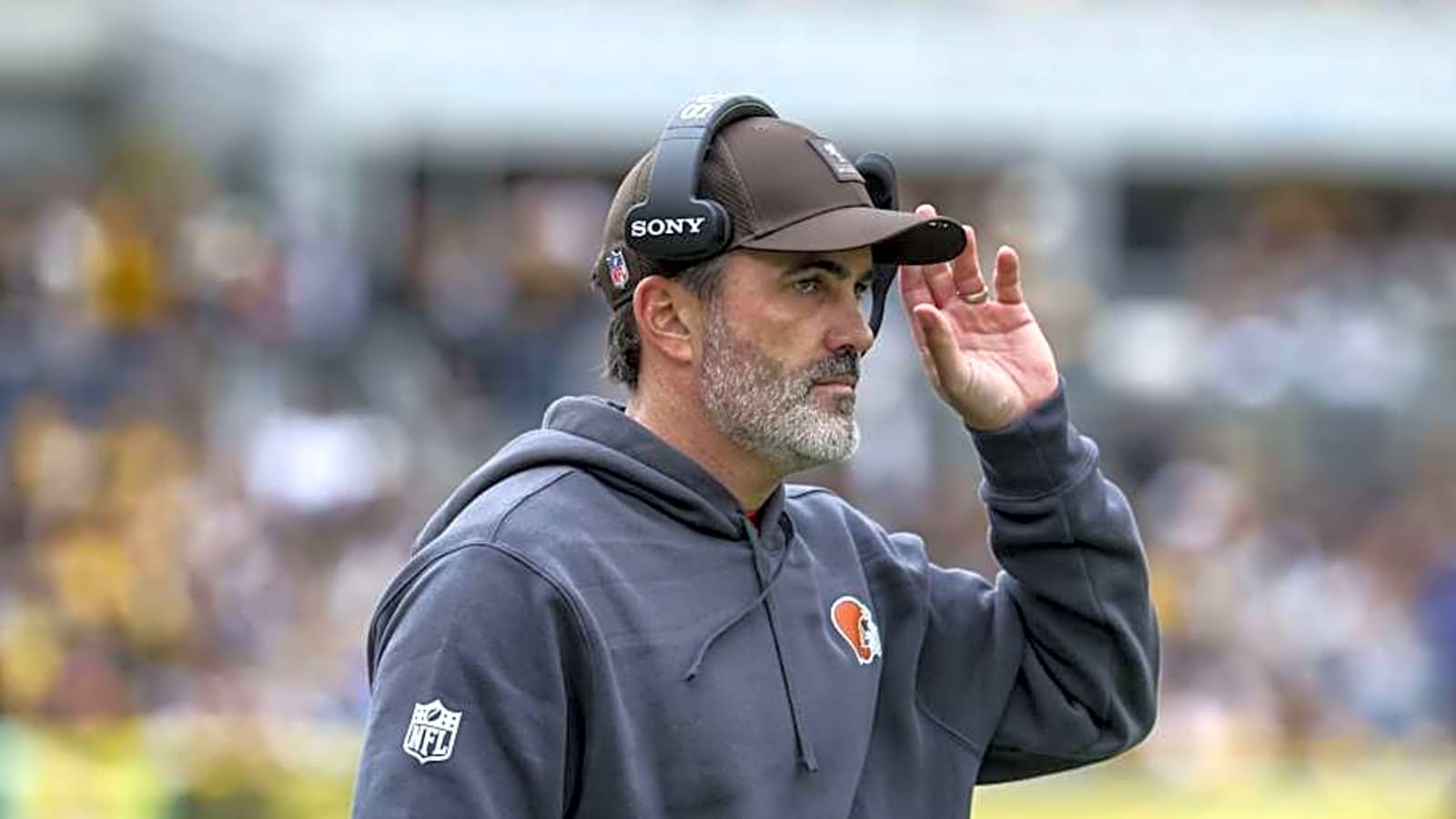Browns coach Kevin Stefanski makes interesting comment about giving up play calling