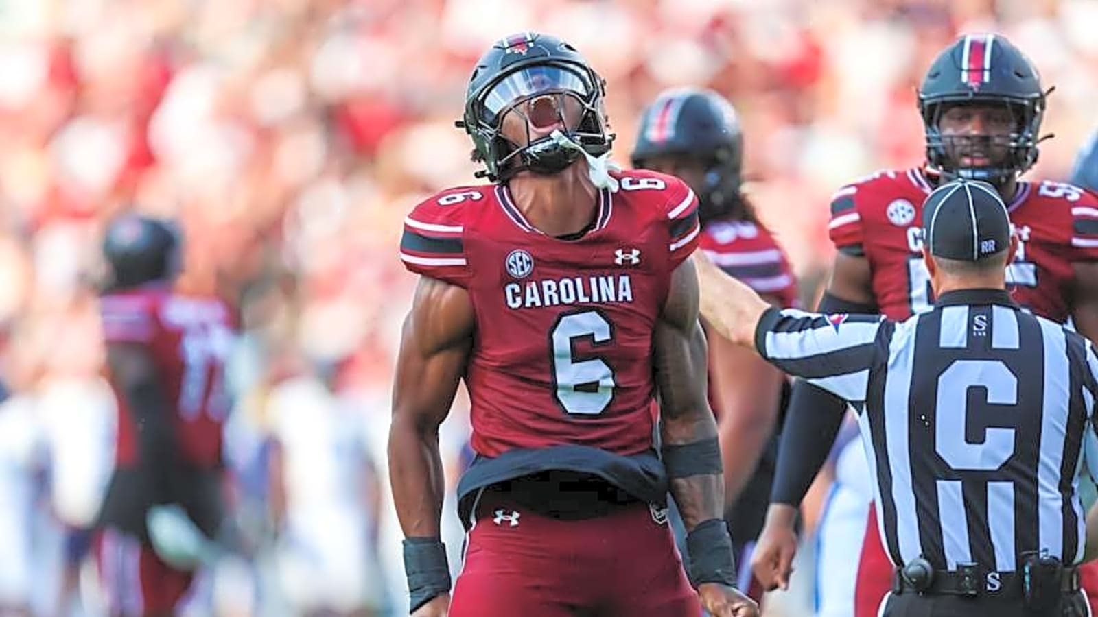 South Carolina&#39;s Dylan Stewart Named a Top Three Returning EDGE in College Football