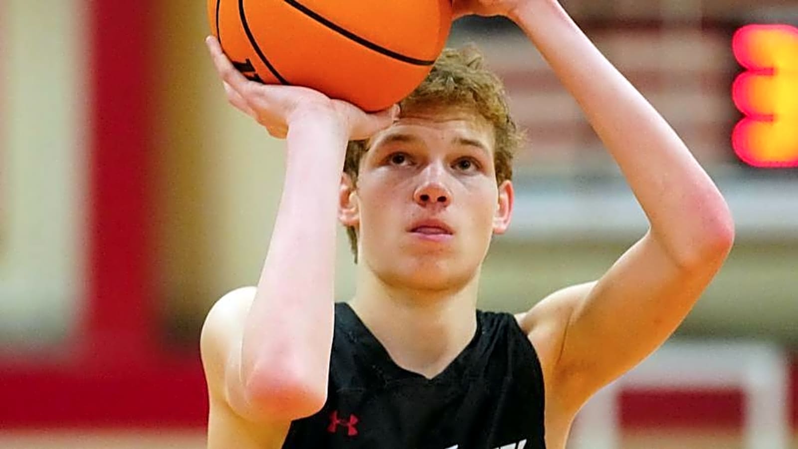 Purdue Extends Offer to 2026 Sharp-Shooting Wing at La Lumiere