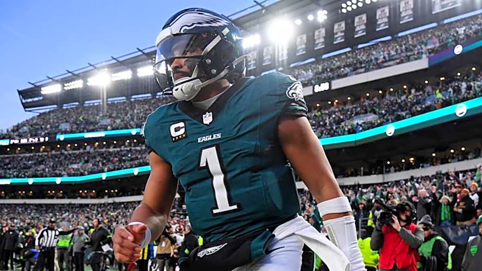 FOX Sports says the quiet part out loud about Jalen Hurts&#39; supporting cast