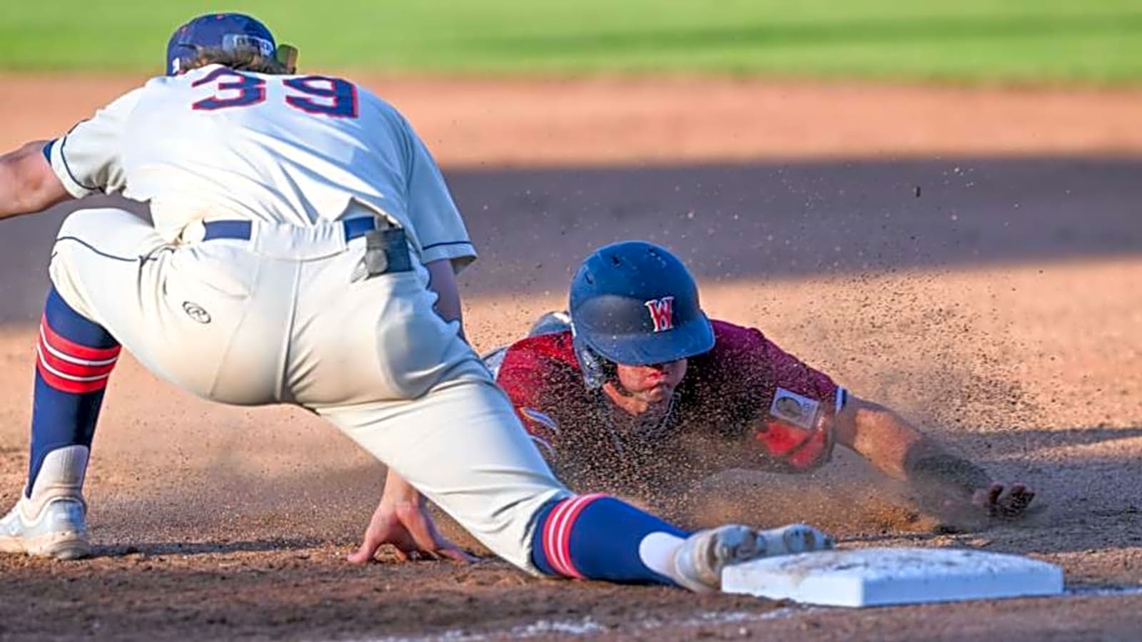 Cubs Add Star Big 12 Outfielder in First Round of Latest MLB Mock Draft