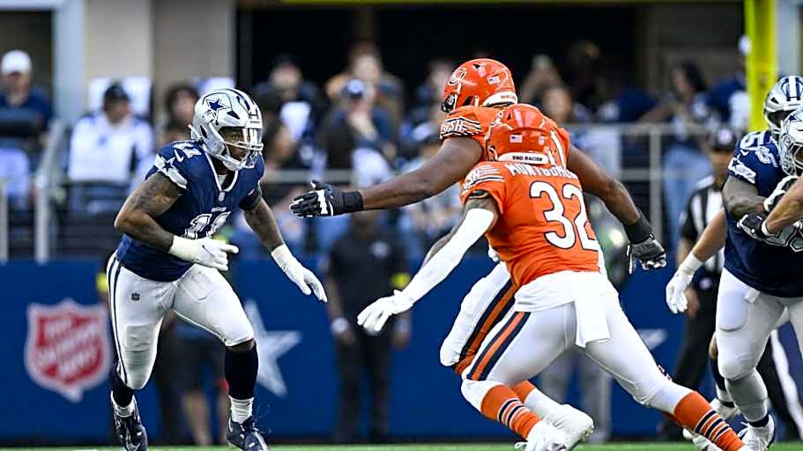 Disinterest best describes reaction of Bears to Micah Parsons