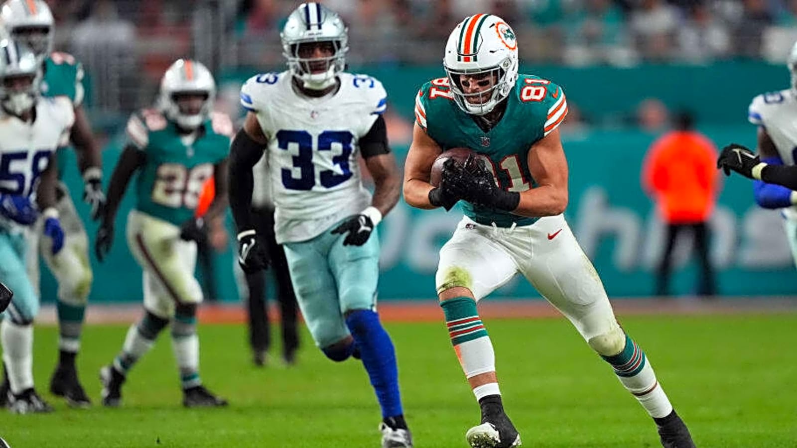 Number 81 and the Three Who Wore It Best for the Dolphins