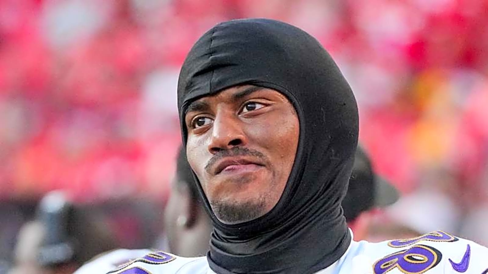 Why Buccaneers Should Sign Isaiah Likely in Free Agency