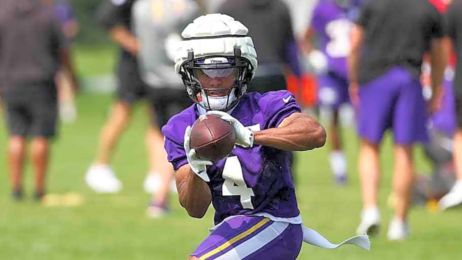 Ravens Send Condolences After Death of Rondale Moore