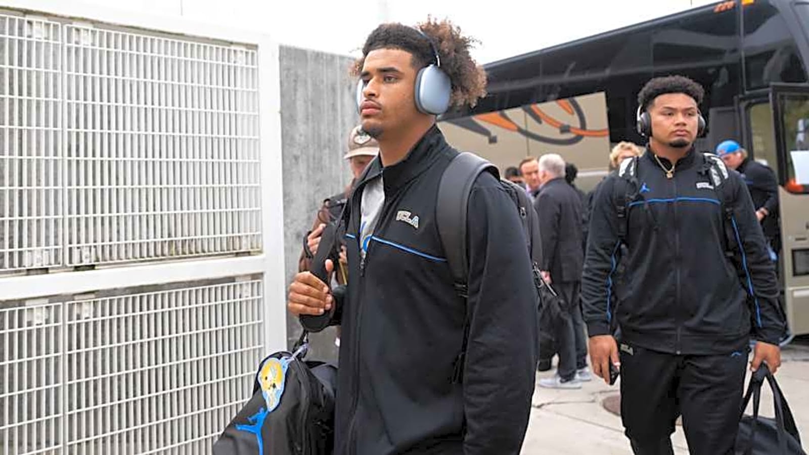 Oregon Ducks&#39; Dante Moore Snubbed In Latest Big Ten Quarterback Rankings?
