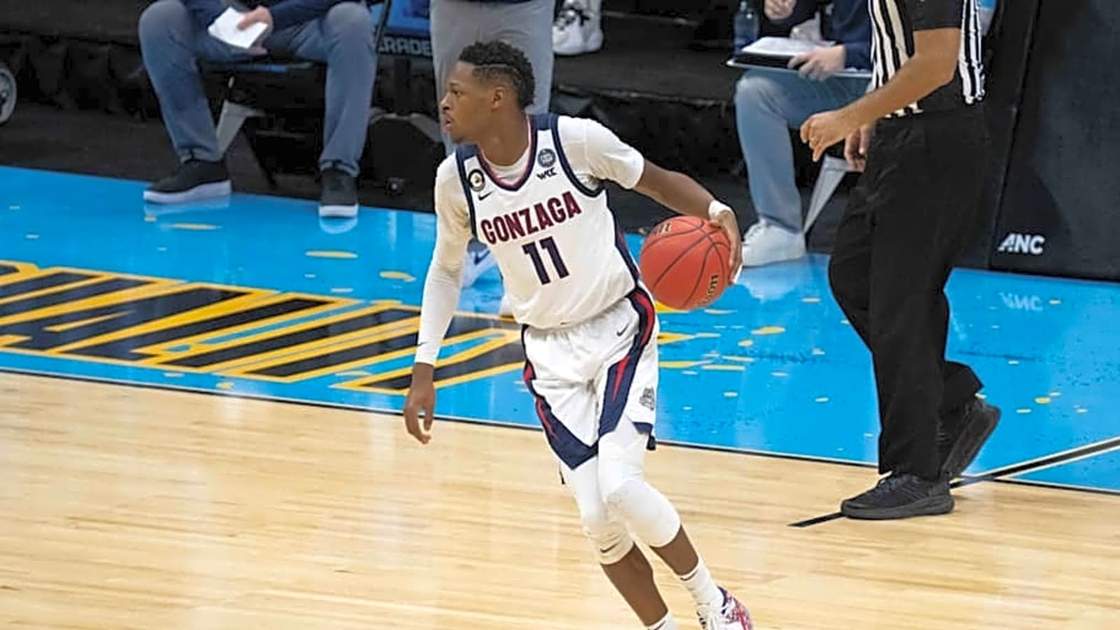 Former Gonzaga guard signs with Paris Basketball